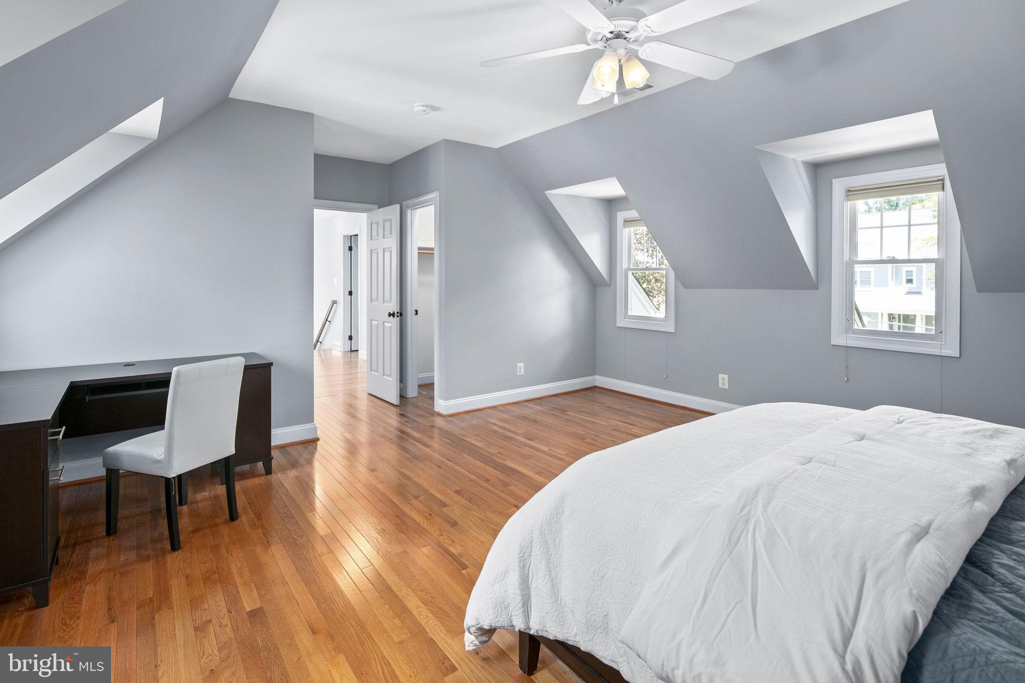 MAYWOOD - Residential