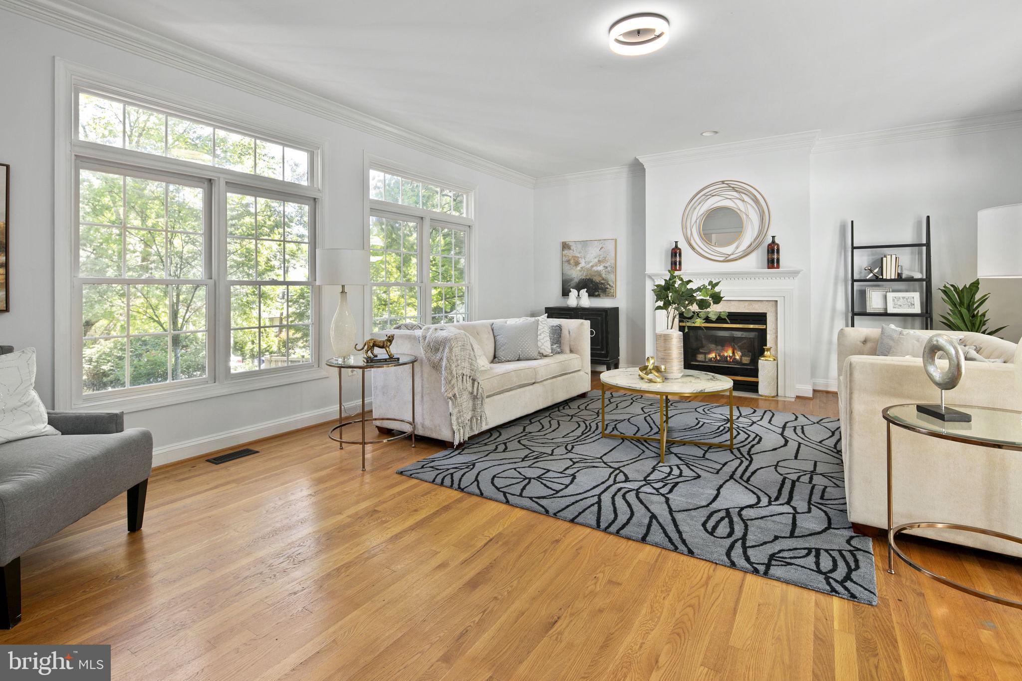 MAYWOOD - Residential