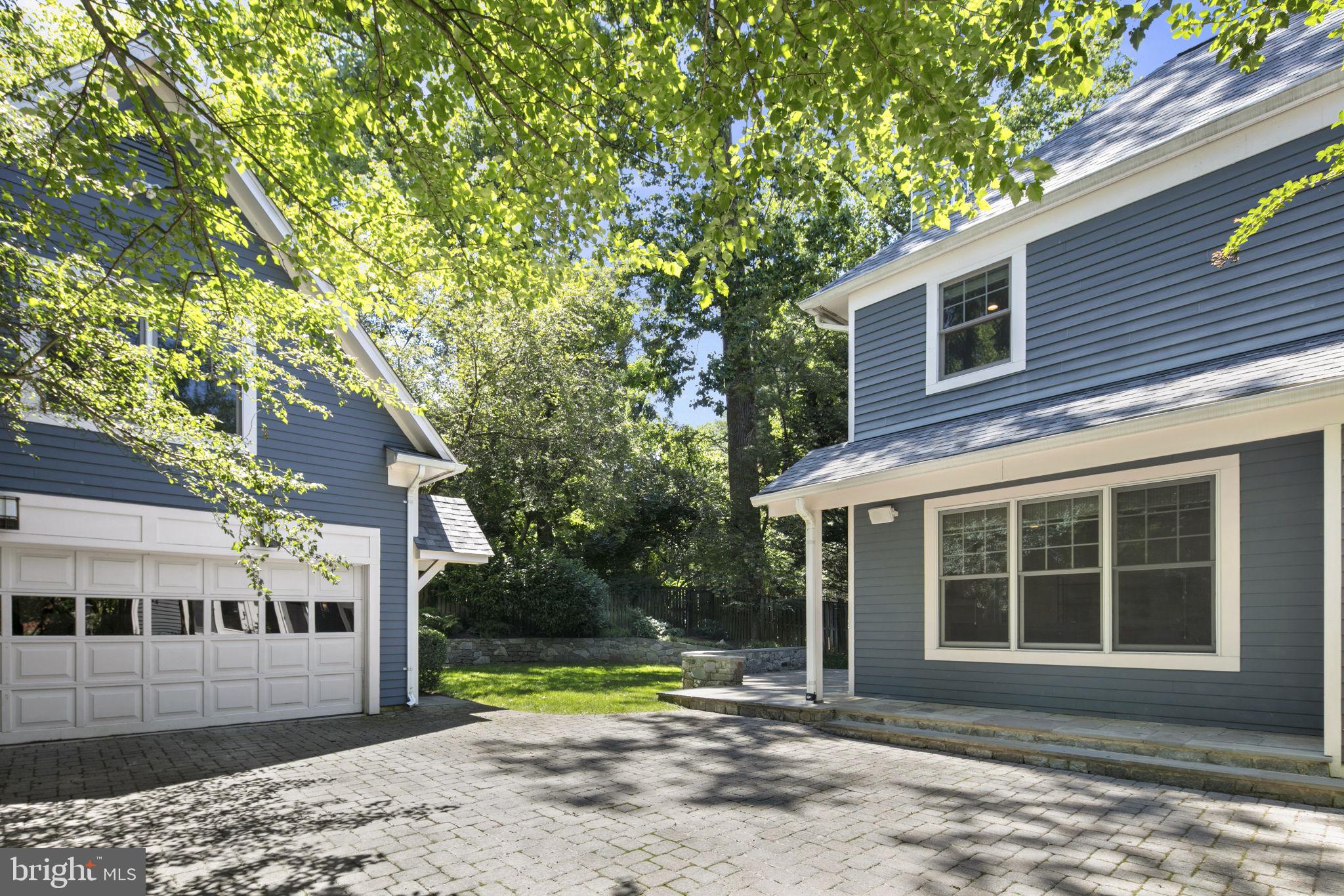 MAYWOOD - Residential