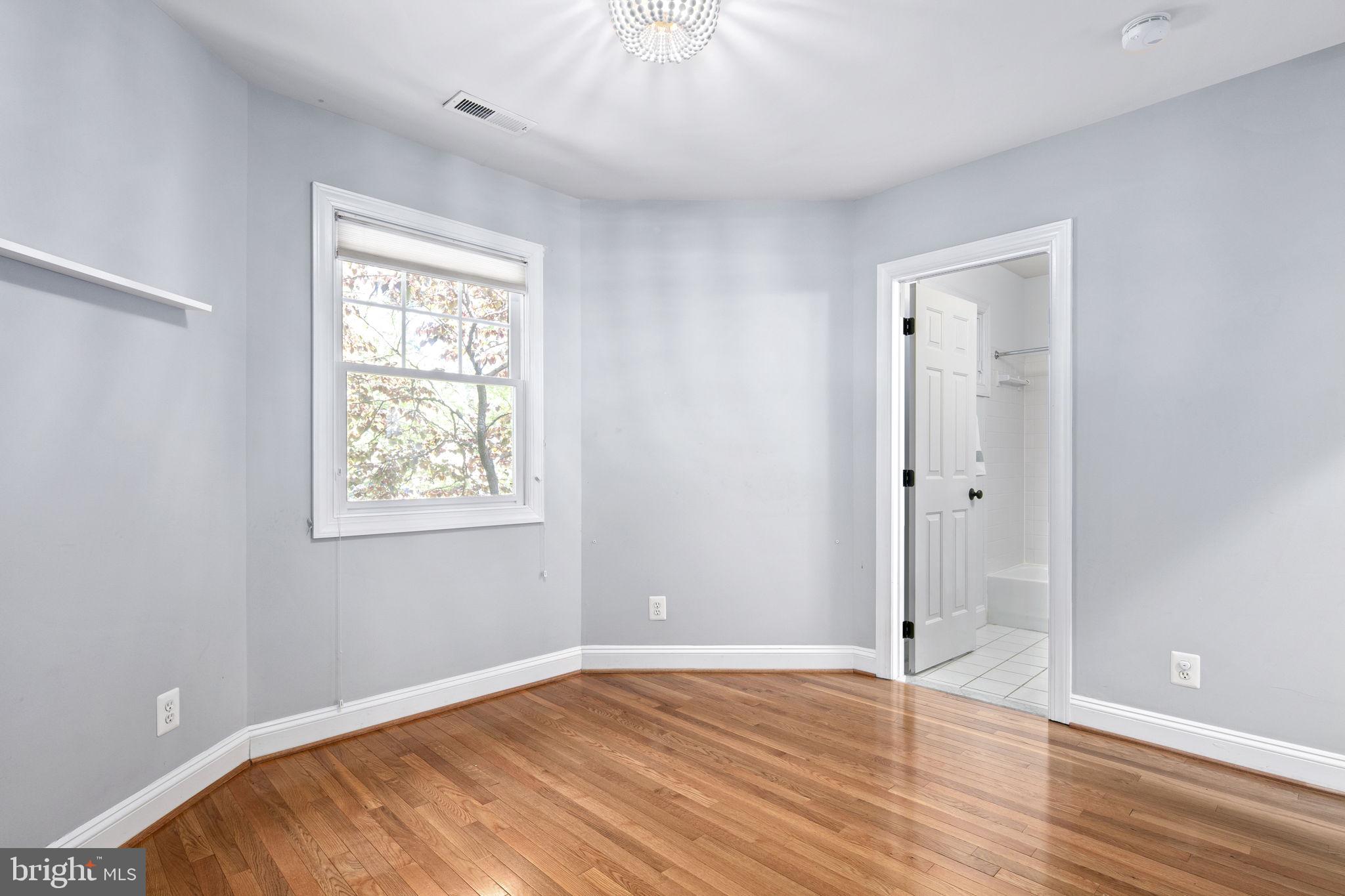 MAYWOOD - Residential