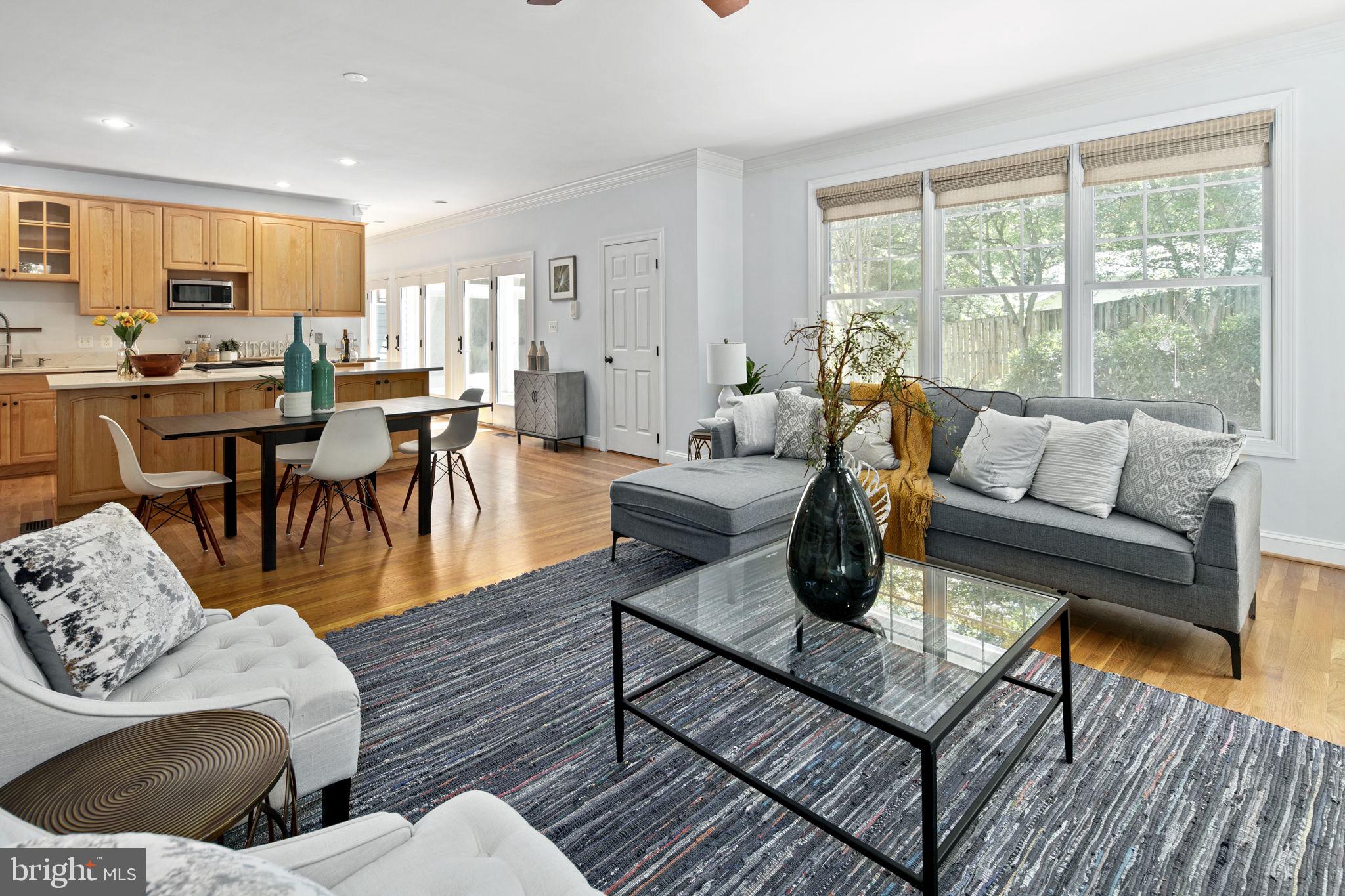 MAYWOOD - Residential