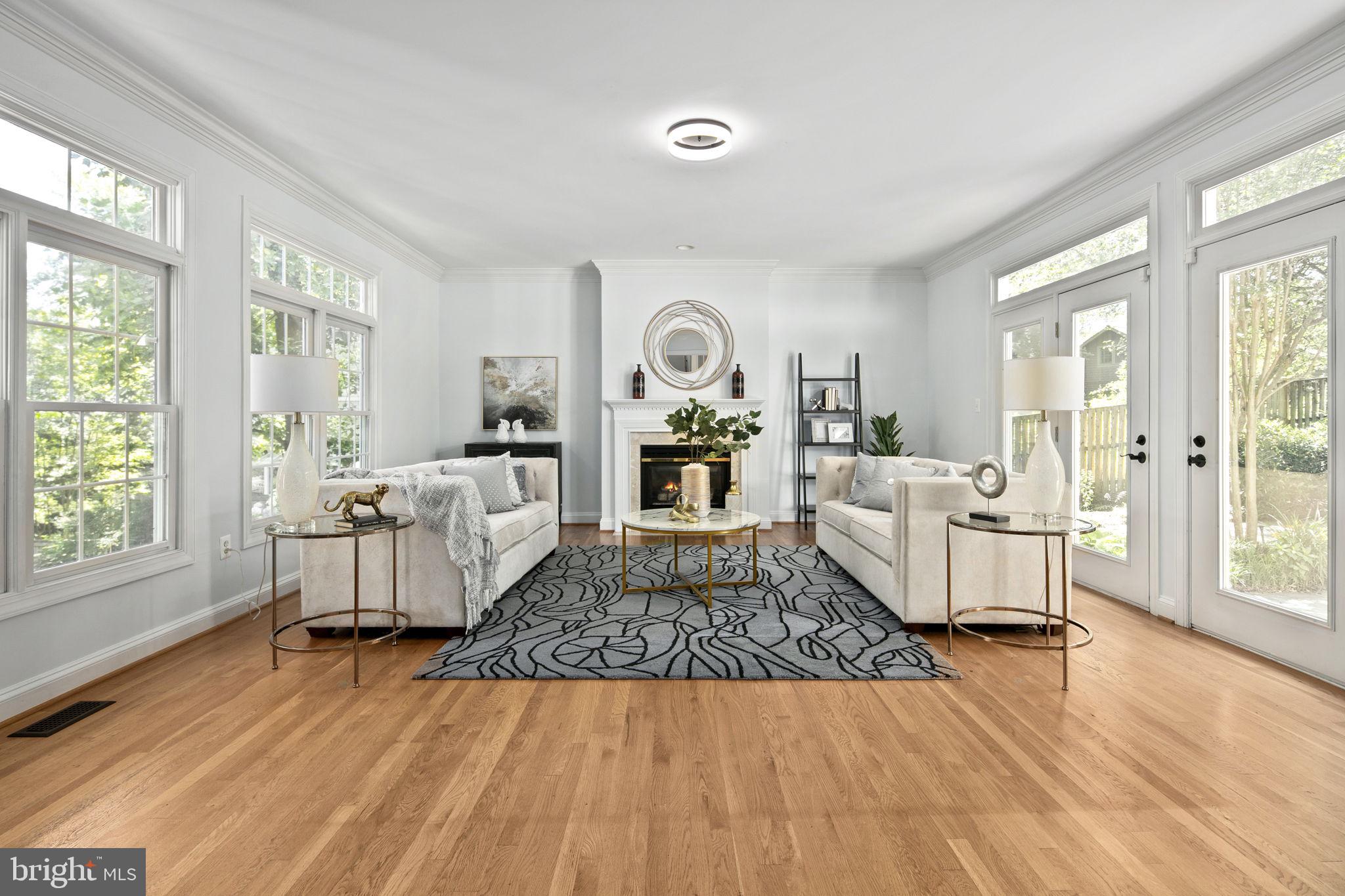 MAYWOOD - Residential