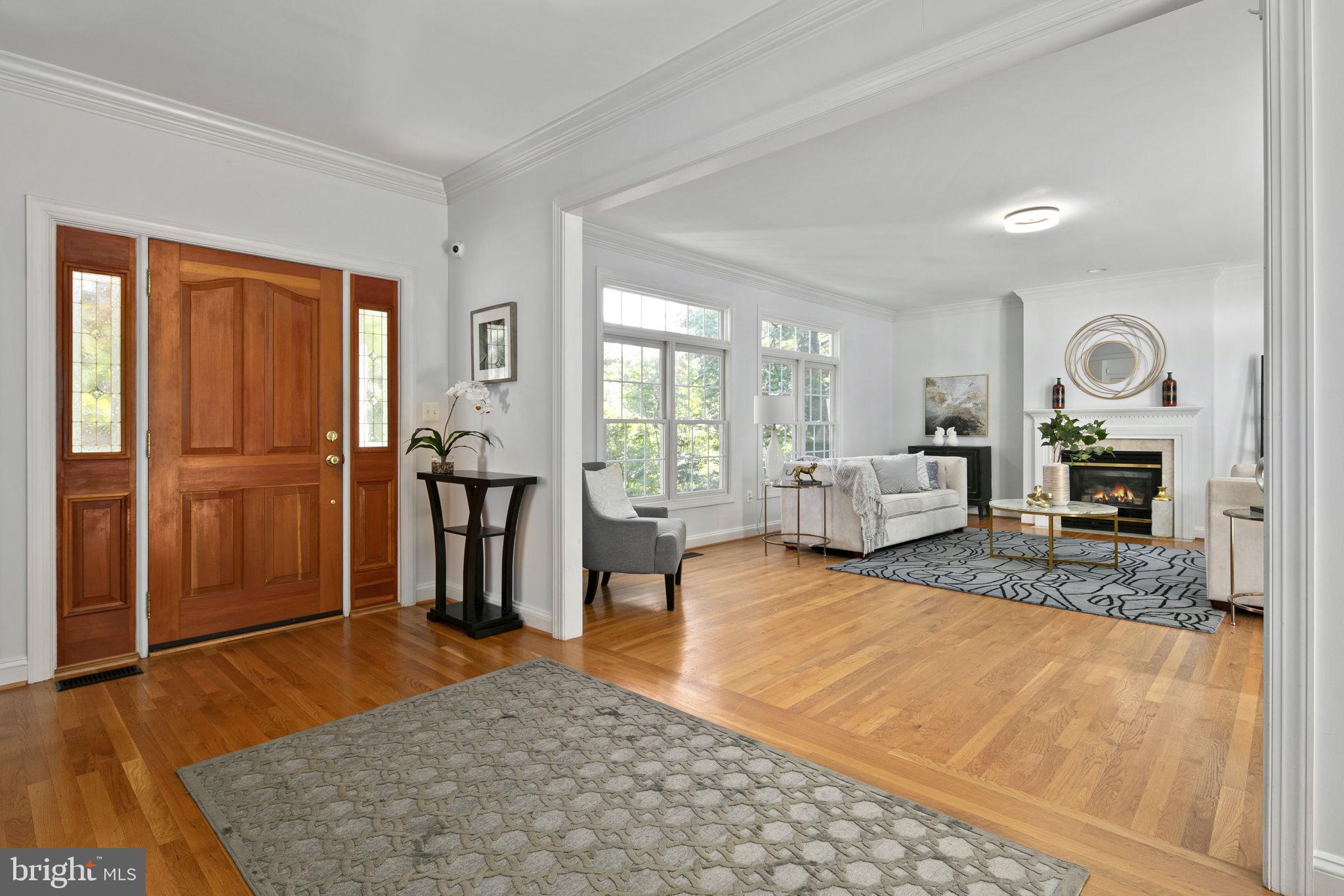 MAYWOOD - Residential