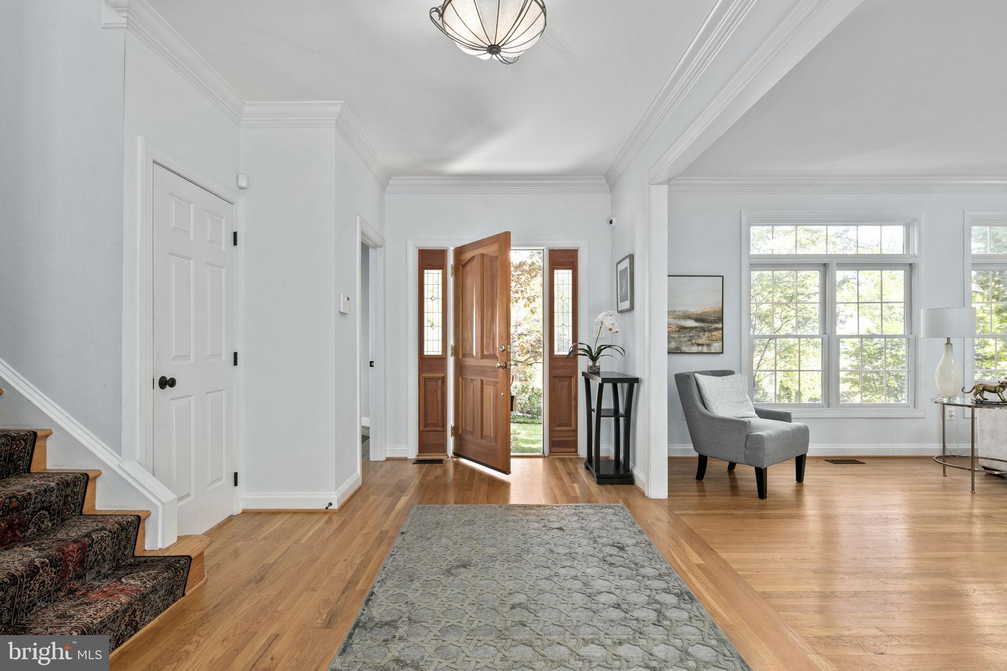 MAYWOOD - Residential