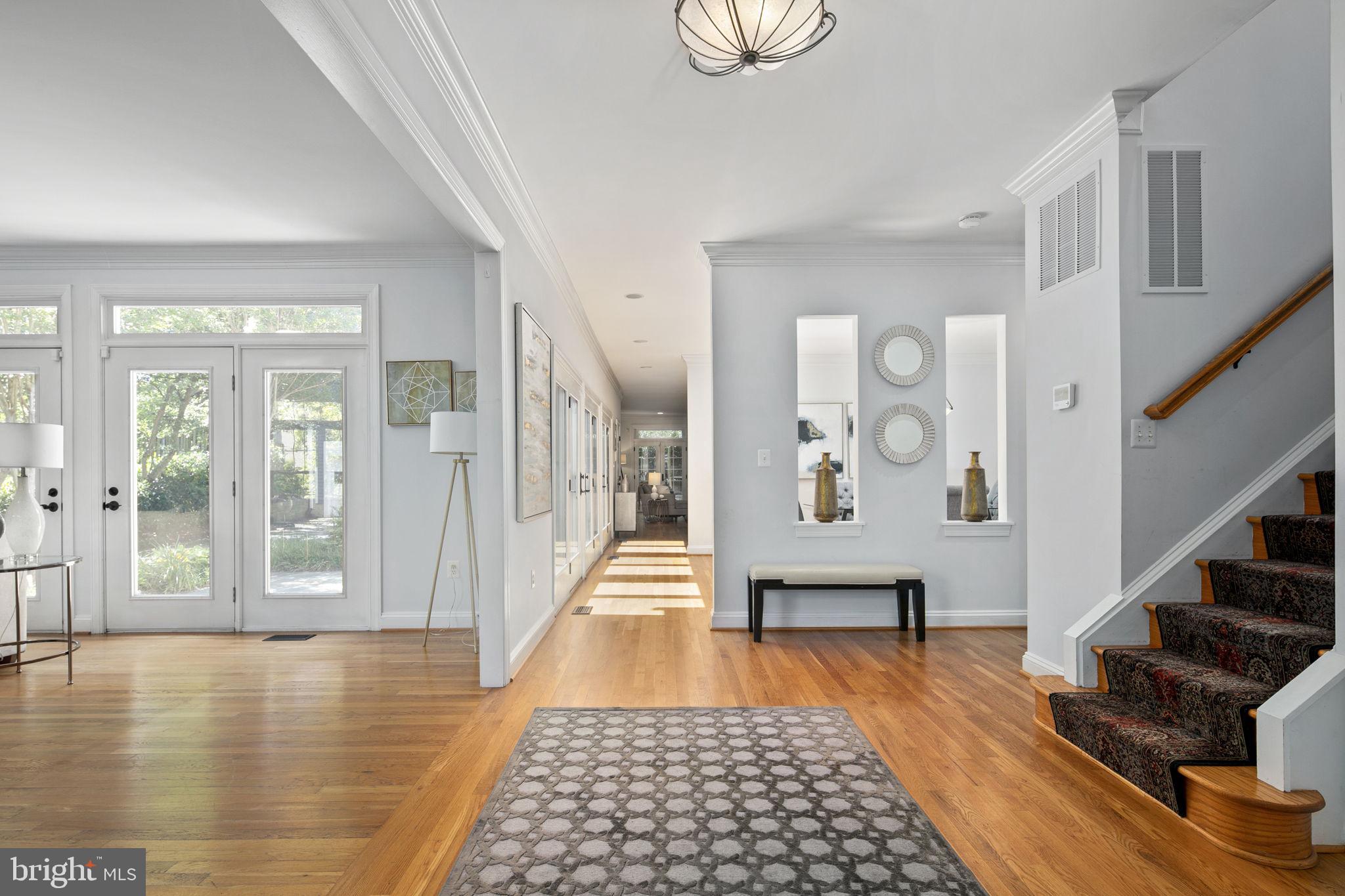 MAYWOOD - Residential