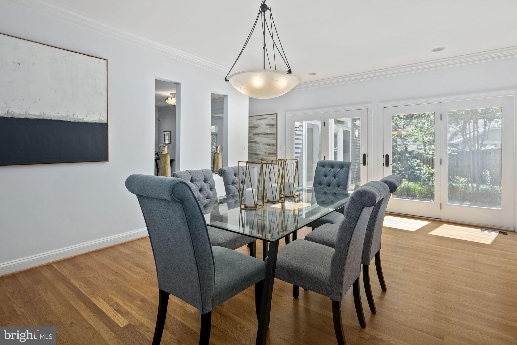 MAYWOOD - Residential