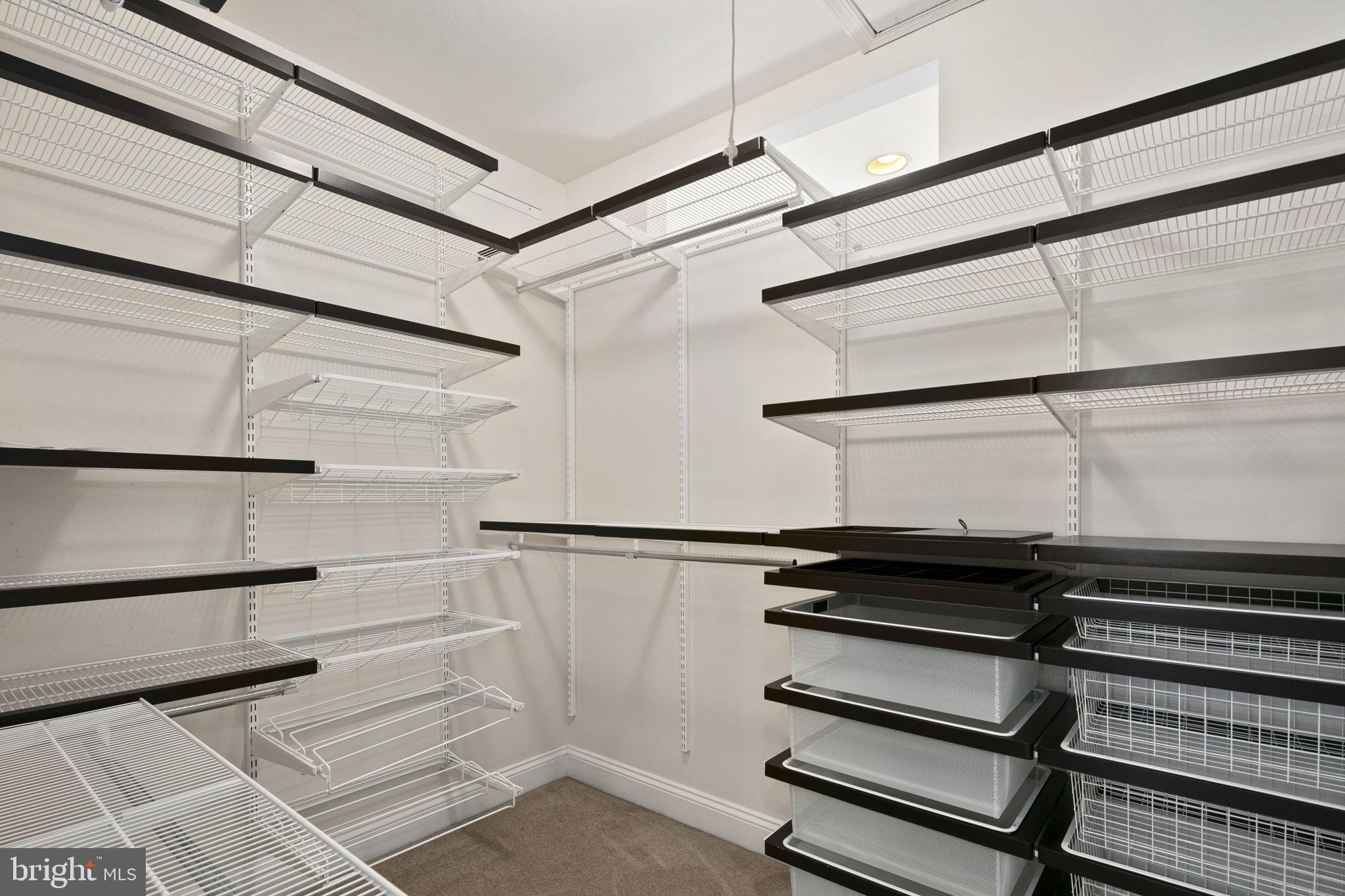 MAYWOOD - Residential