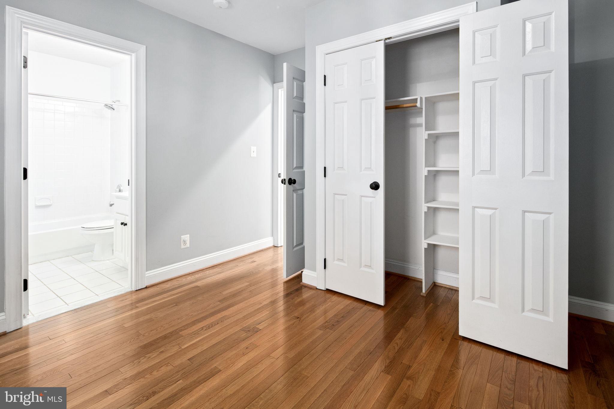 MAYWOOD - Residential