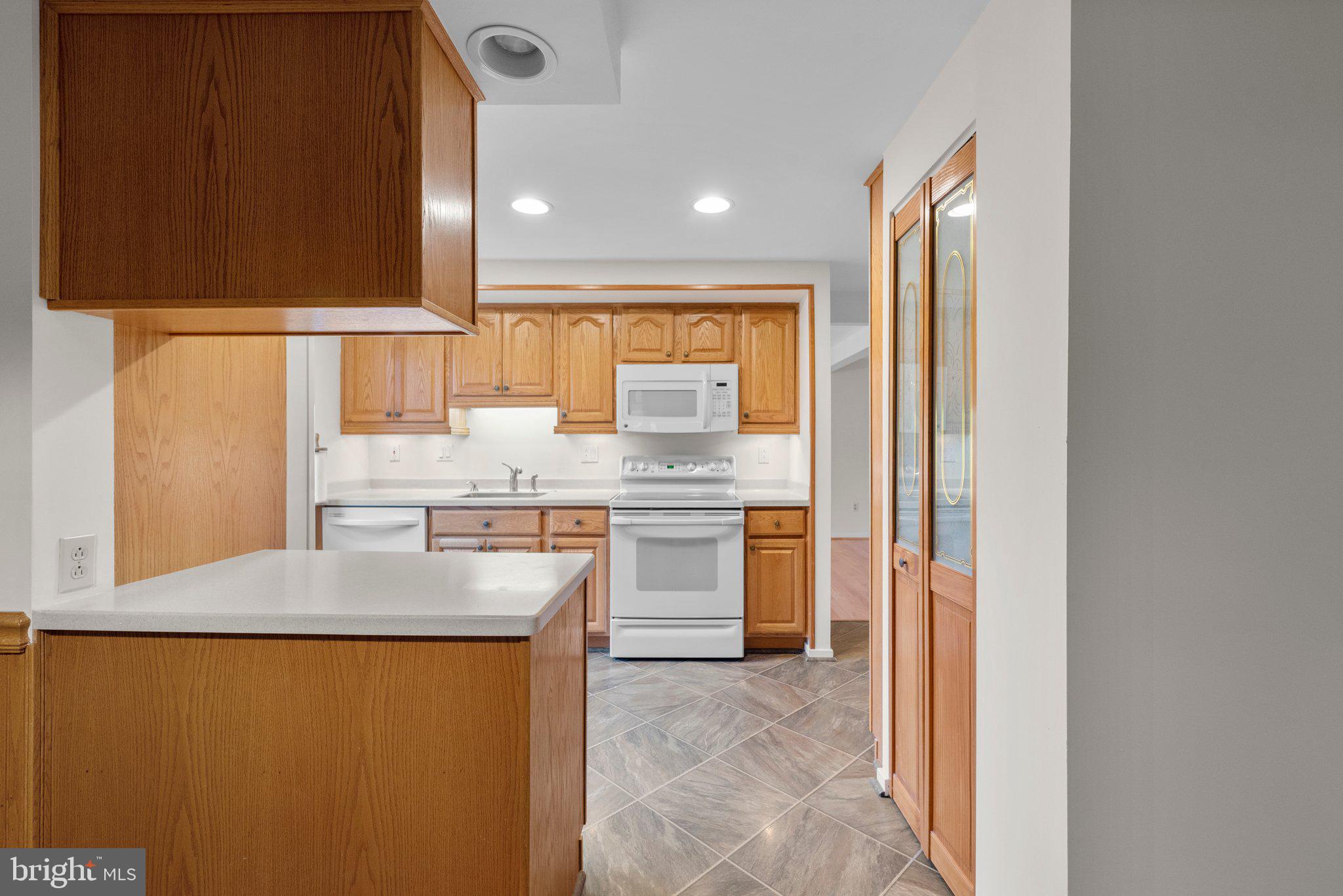 VILLAGE OF OWEN BROWN - Residential