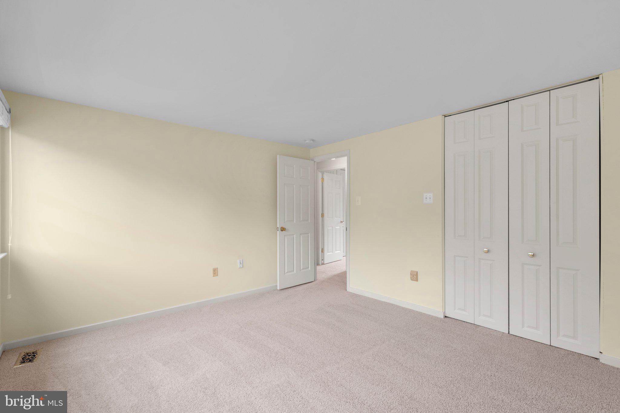 VILLAGE OF OWEN BROWN - Residential