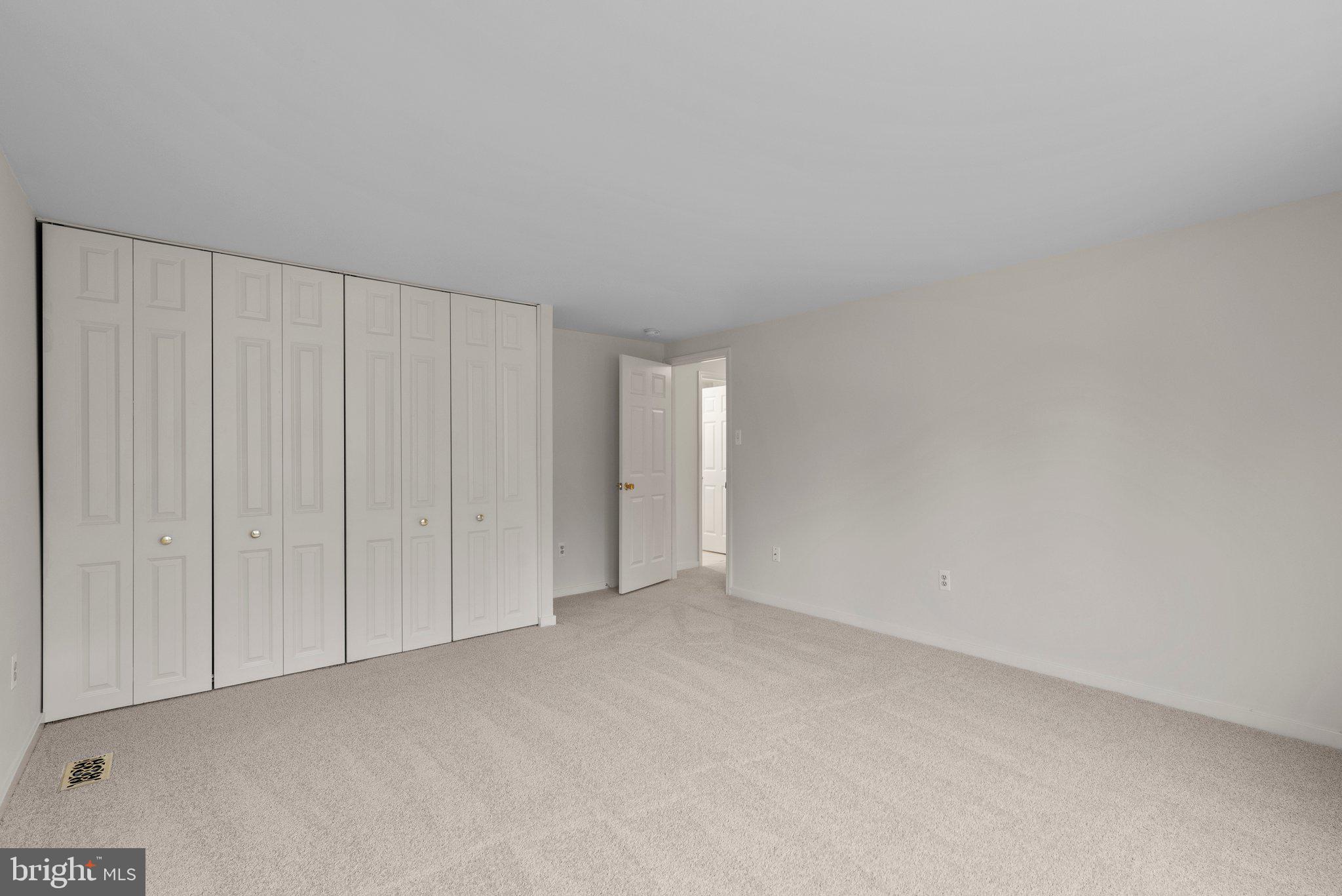 VILLAGE OF OWEN BROWN - Residential