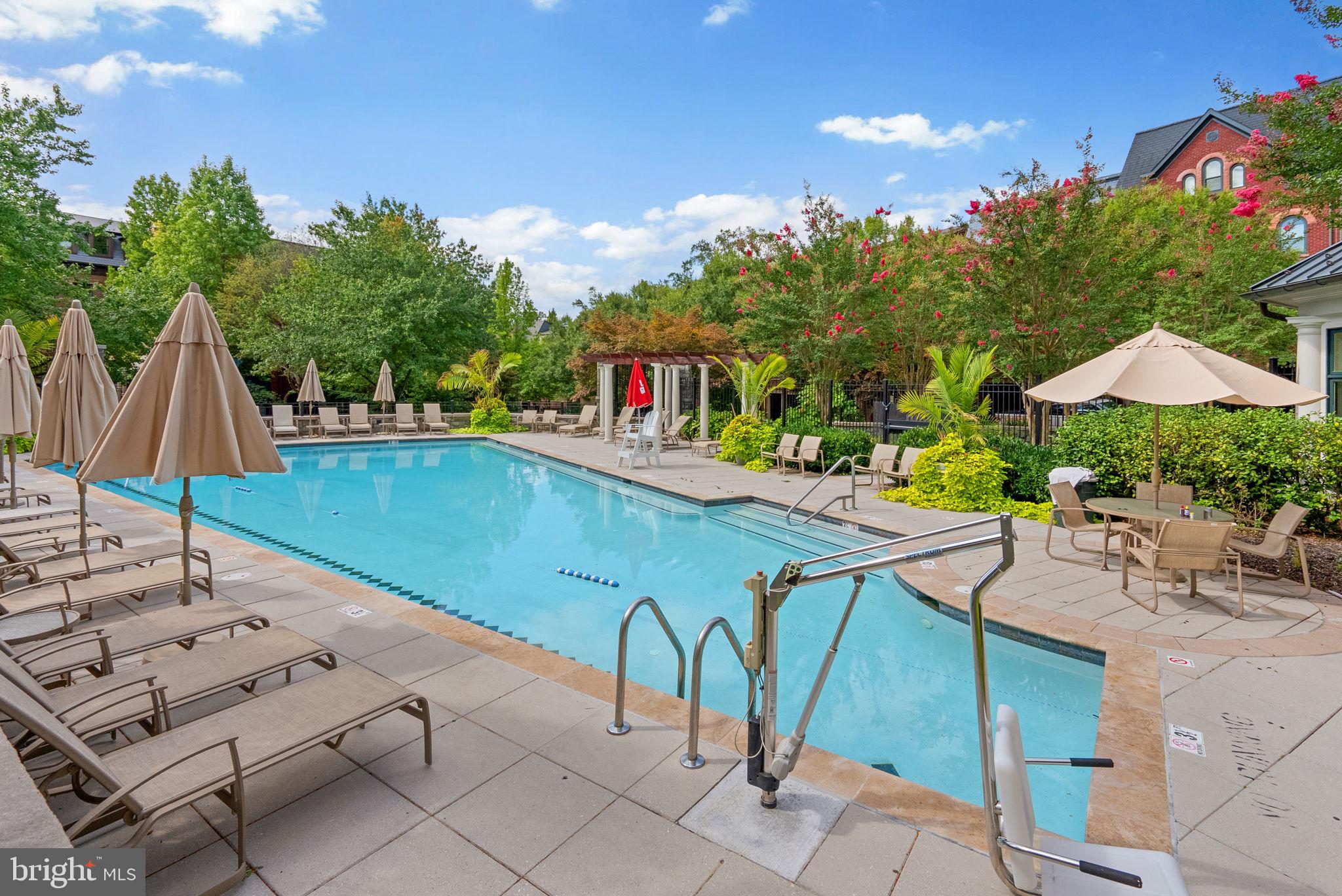 PARK POTOMAC - Residential