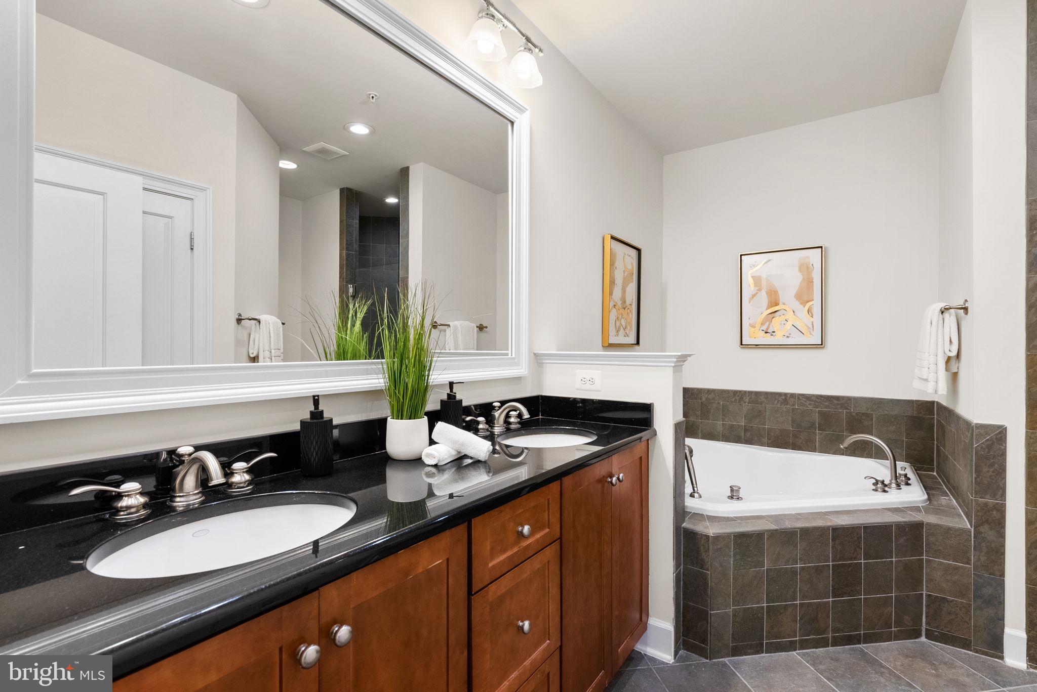 PARK POTOMAC - Residential