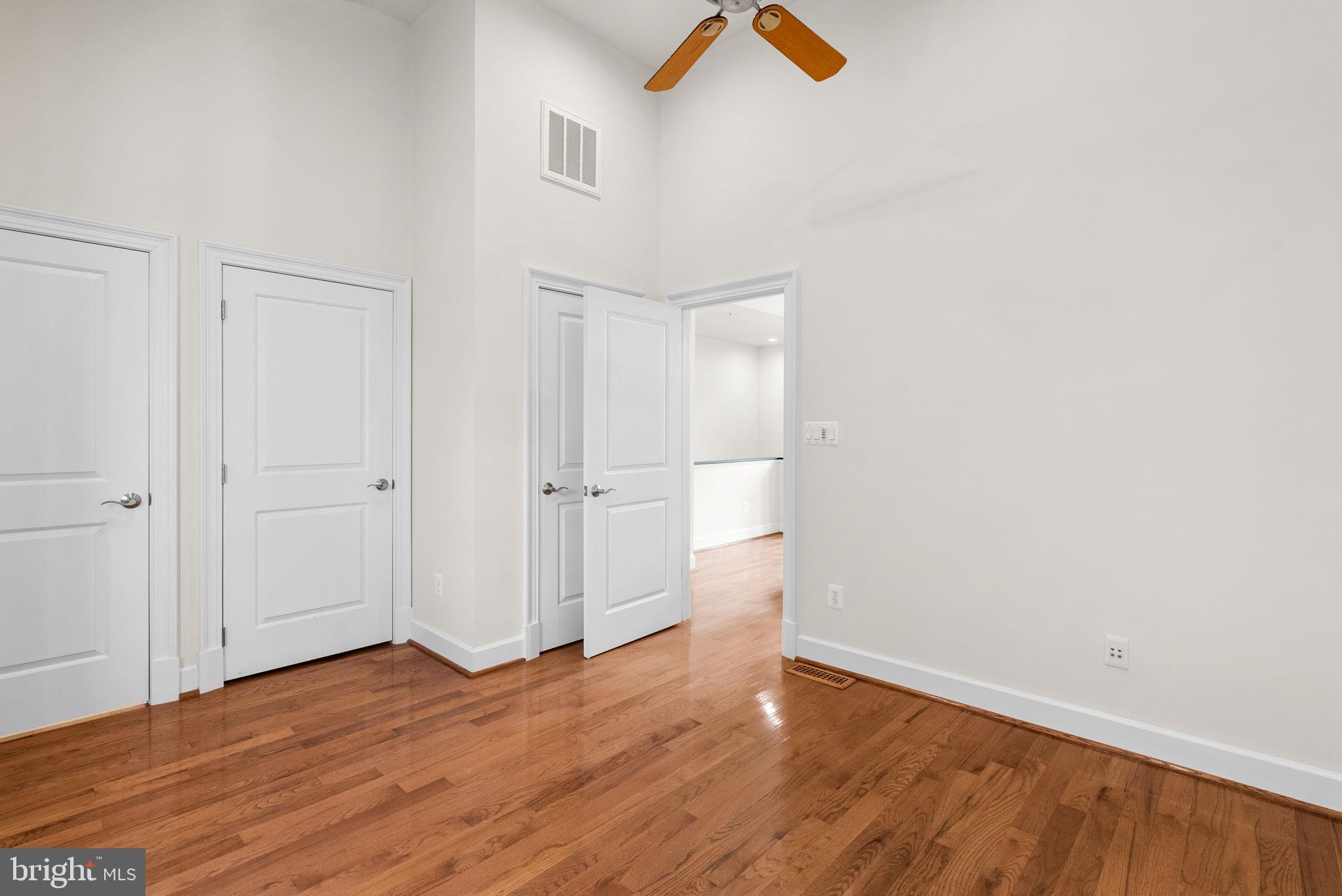 PARK POTOMAC - Residential