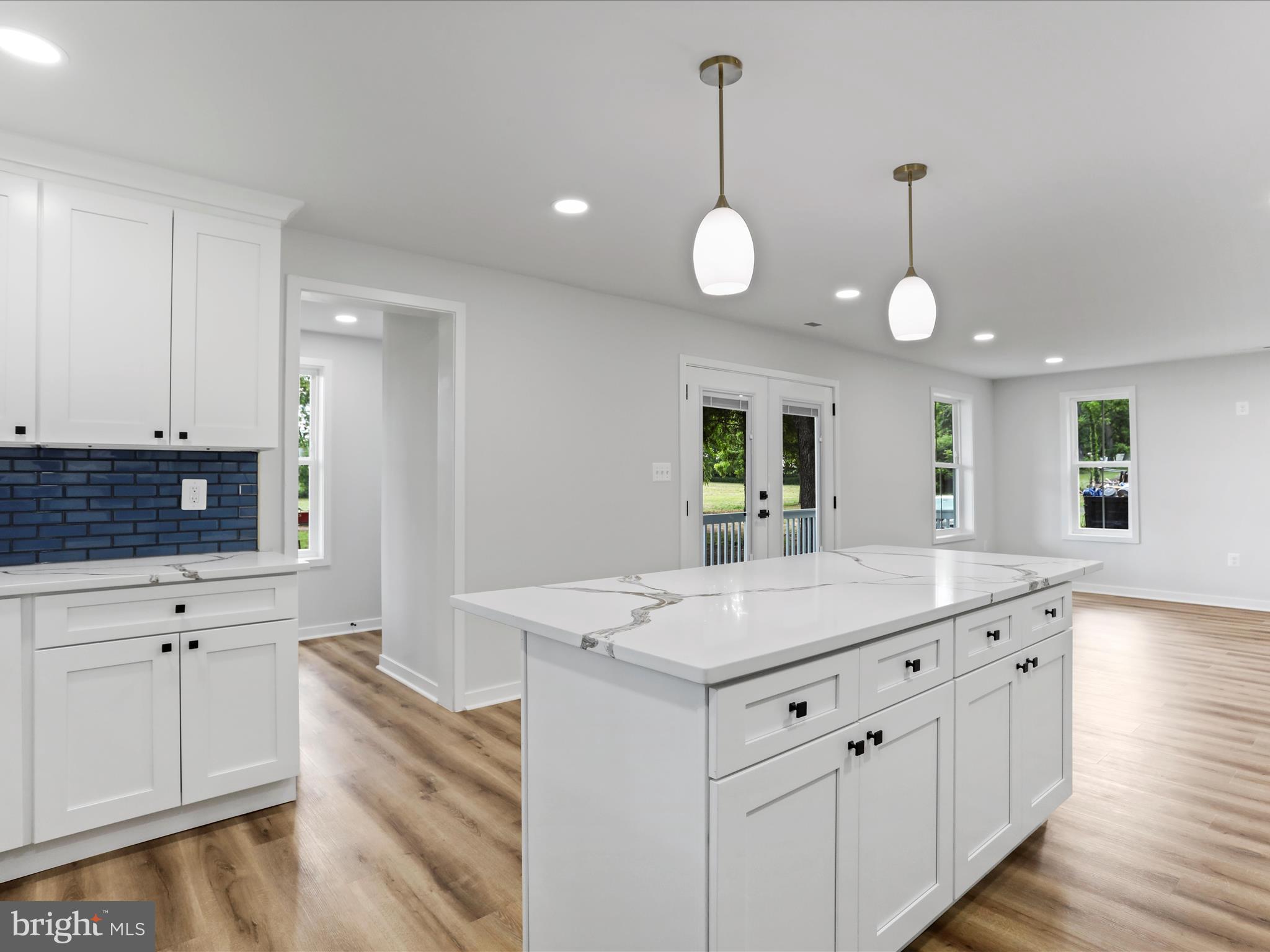 CHARLES TOWN - Residential