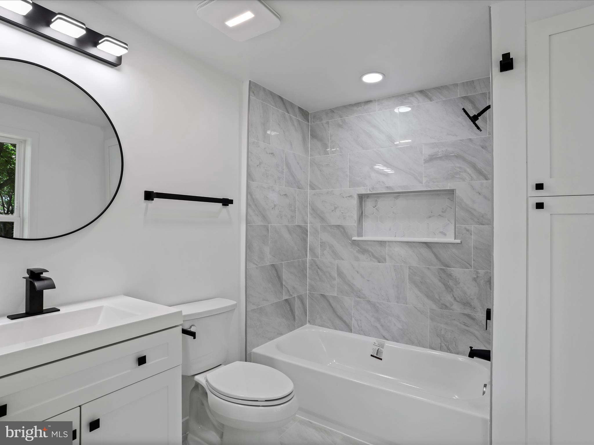 CHARLES TOWN - Residential