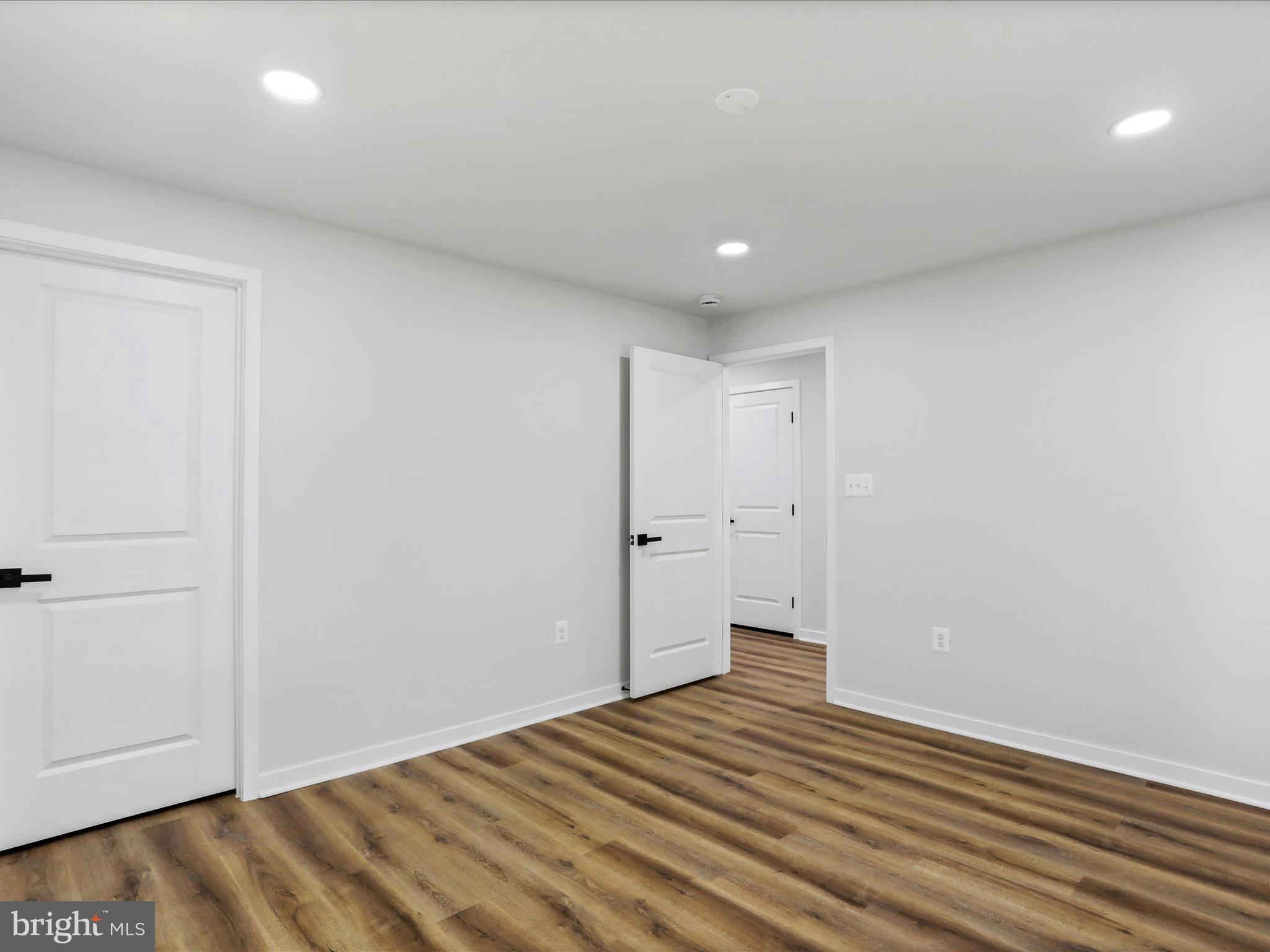 CHARLES TOWN - Residential