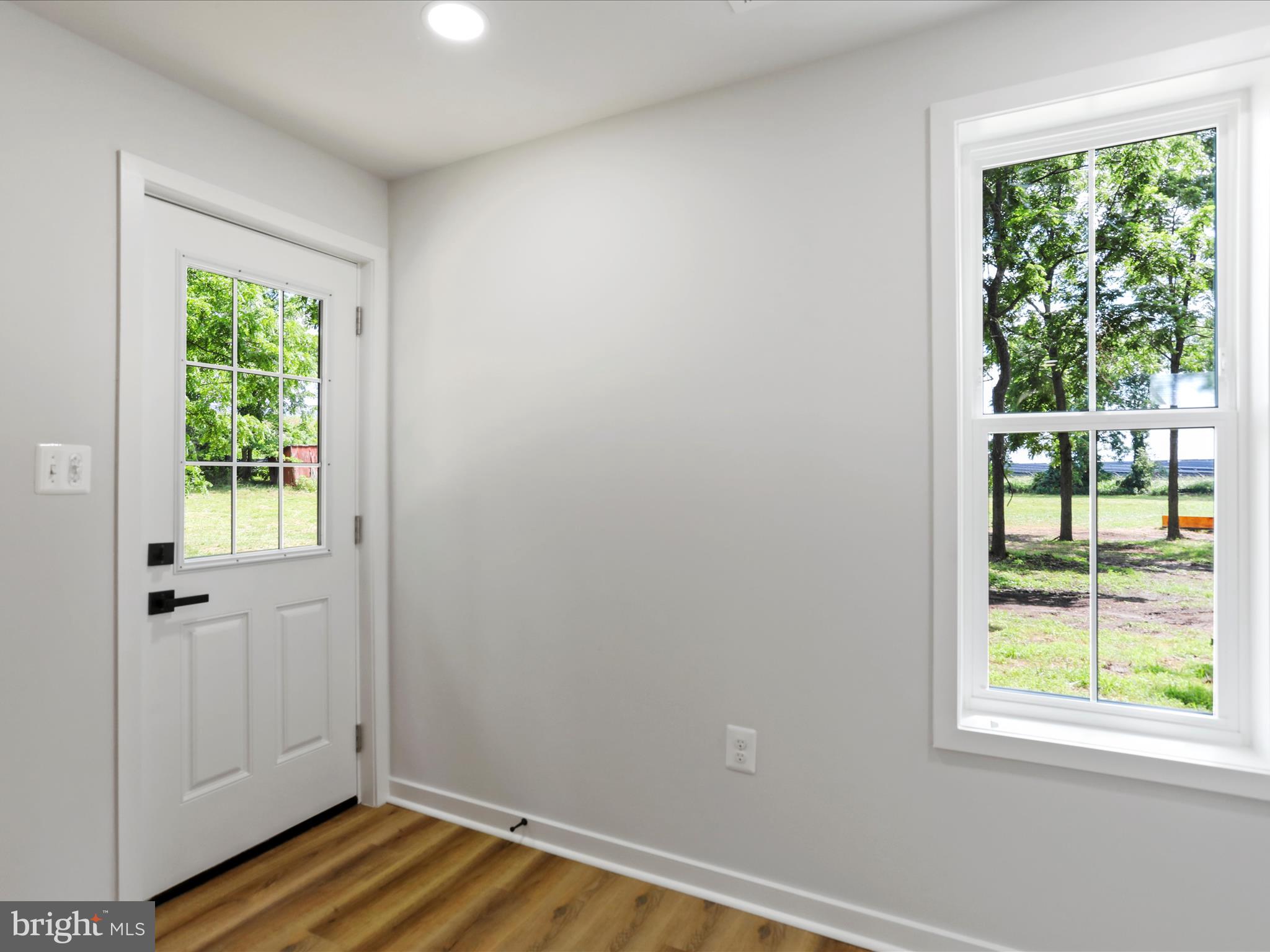 CHARLES TOWN - Residential