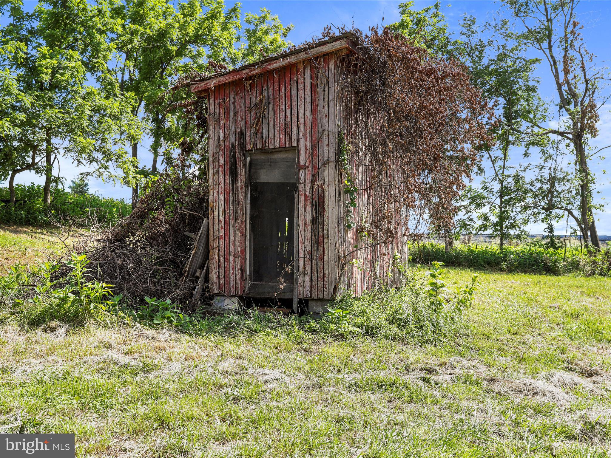 CHARLES TOWN - Residential