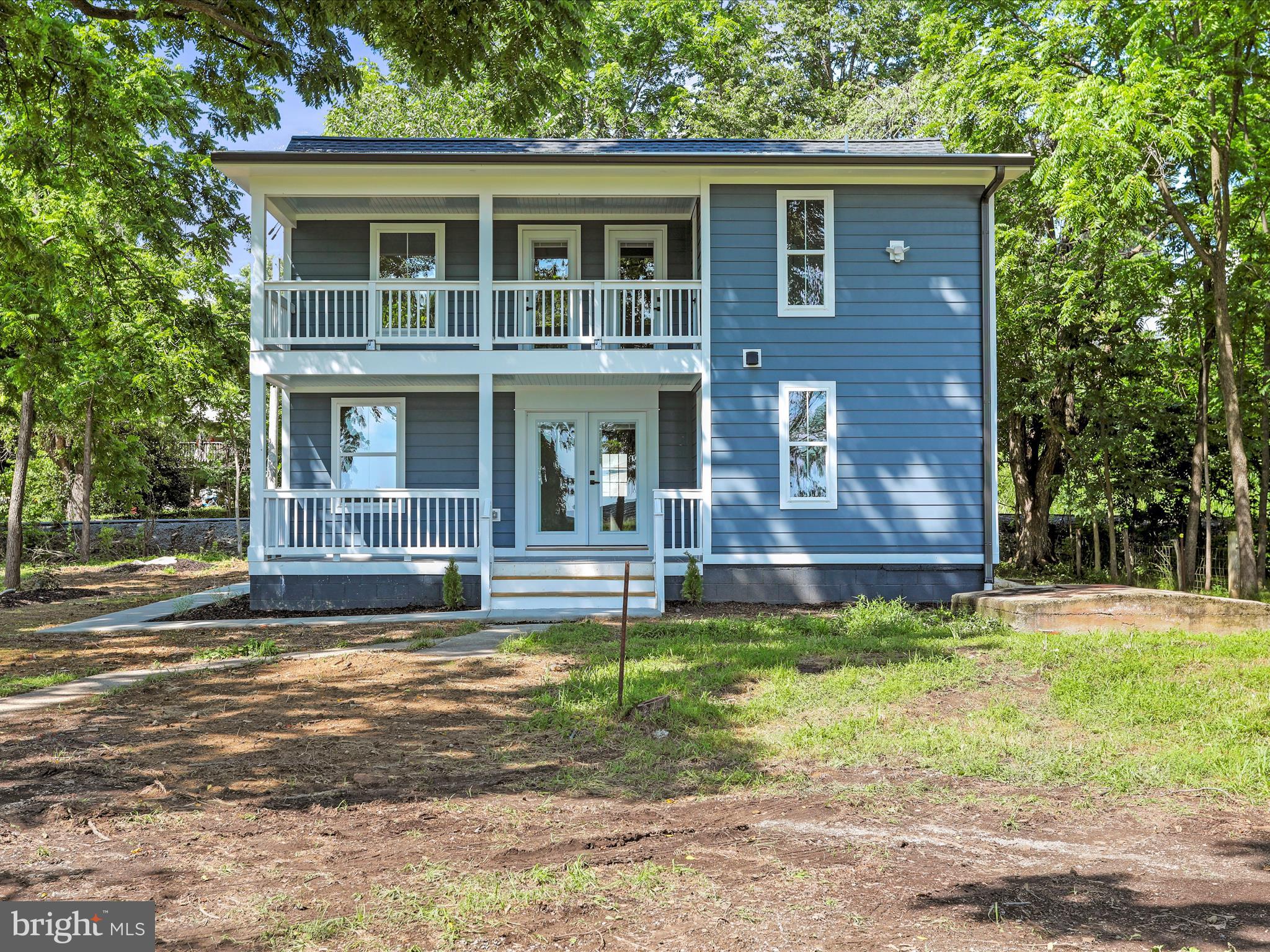 CHARLES TOWN - Residential