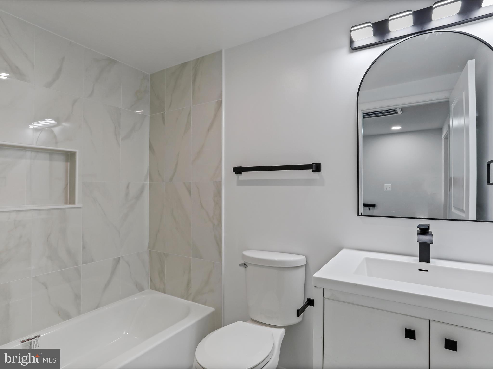 CHARLES TOWN - Residential