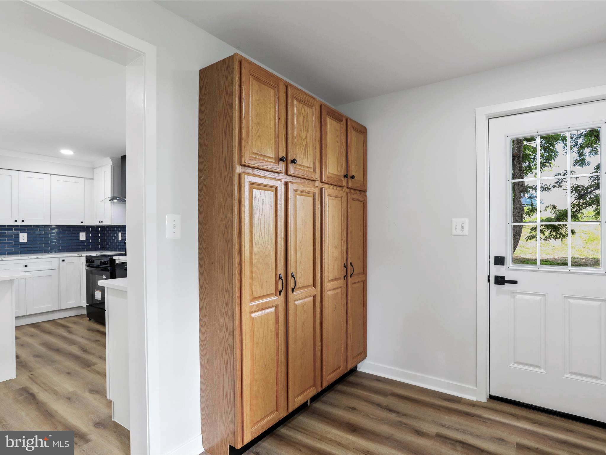 CHARLES TOWN - Residential