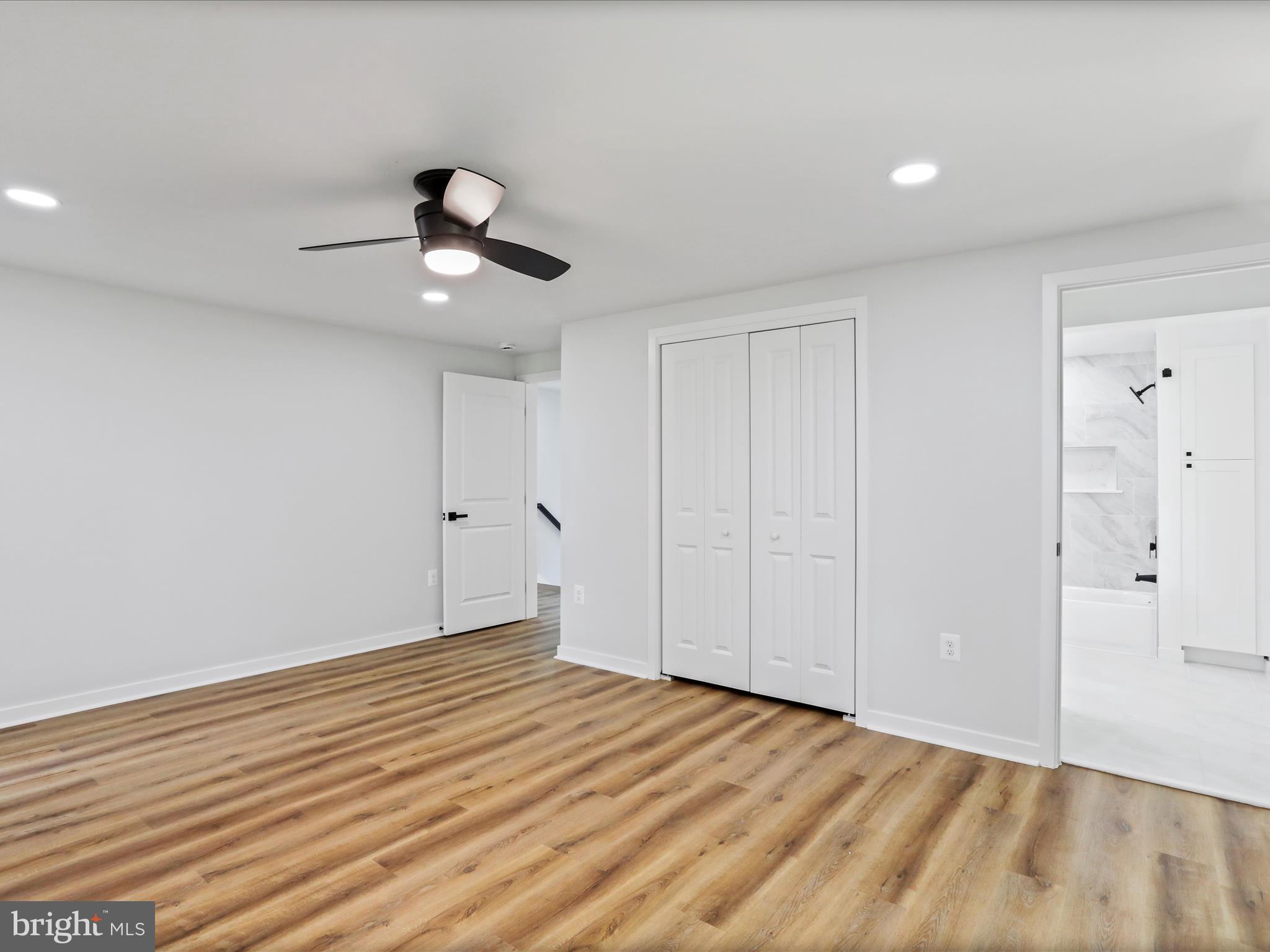 CHARLES TOWN - Residential