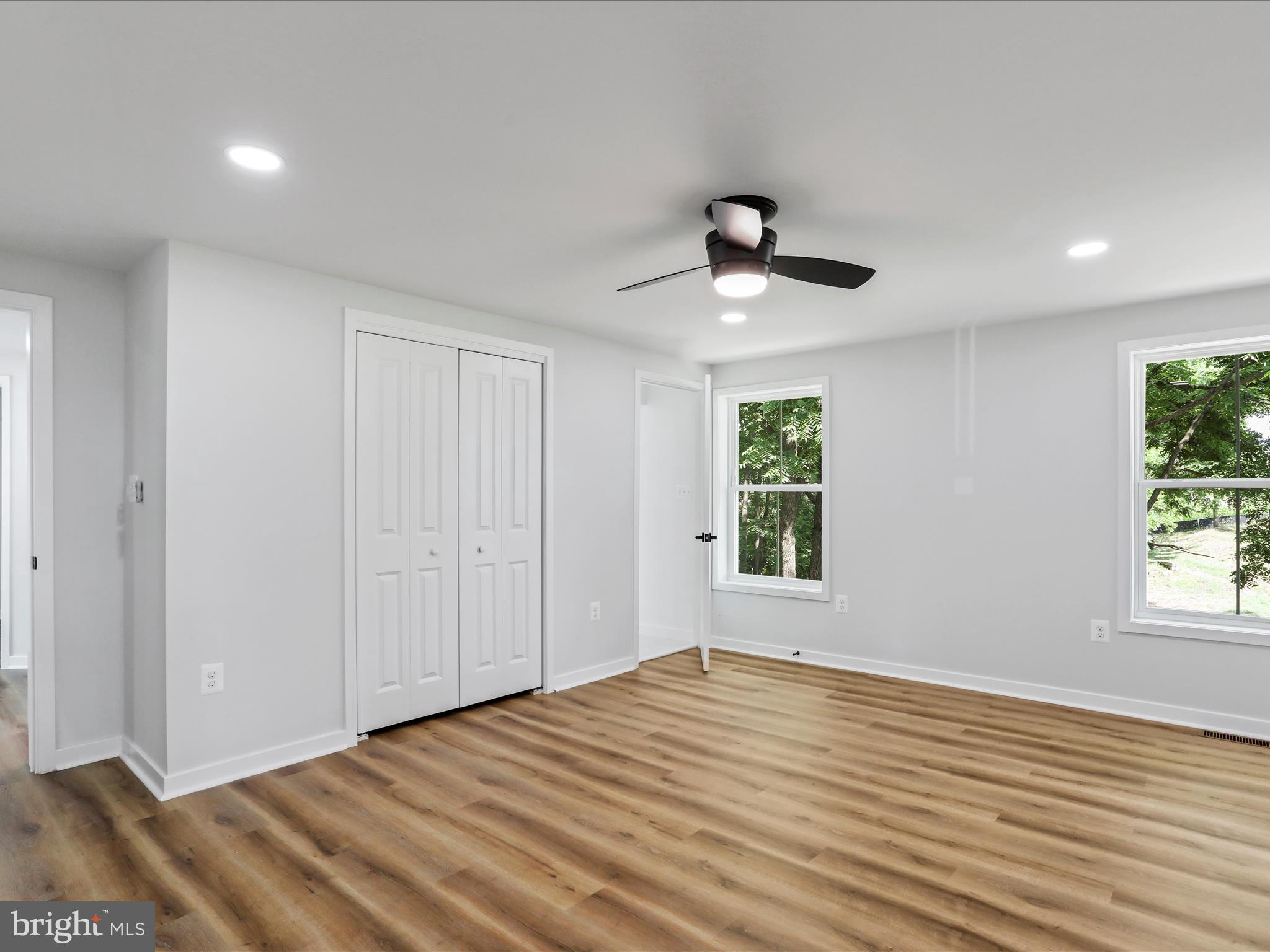 CHARLES TOWN - Residential