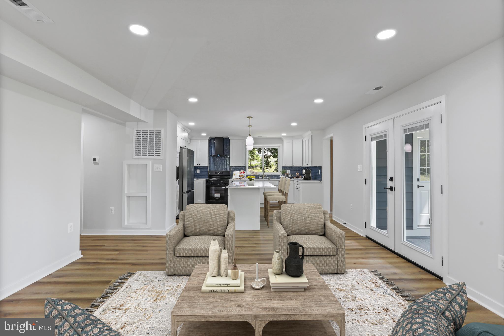 CHARLES TOWN - Residential