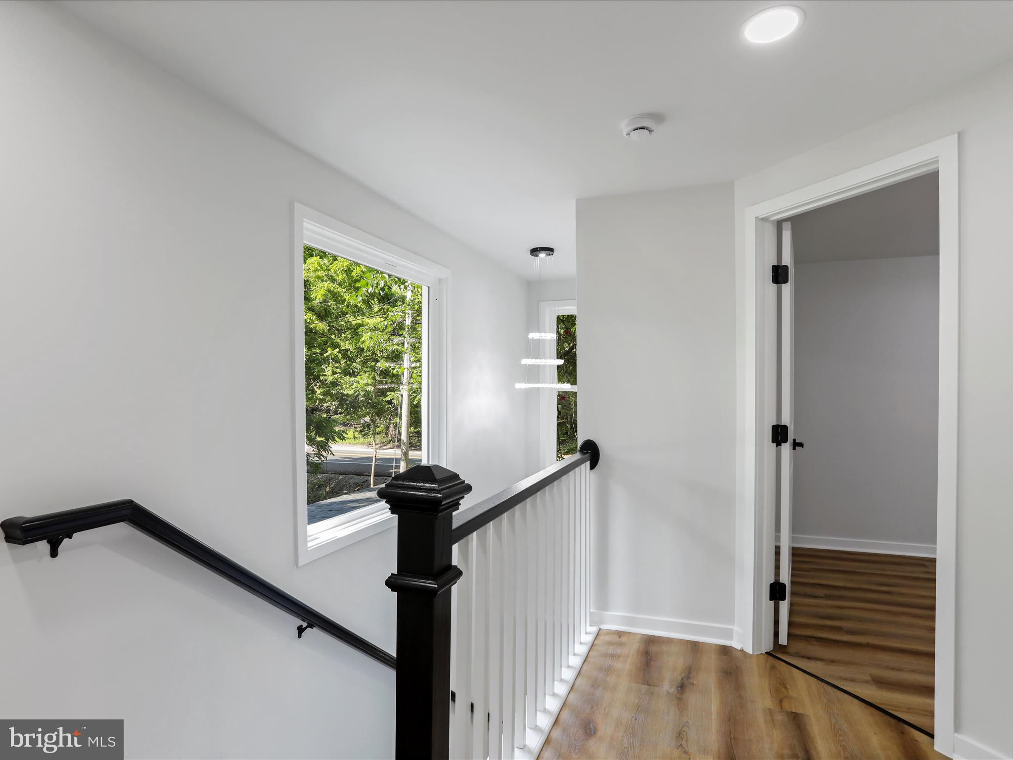 CHARLES TOWN - Residential