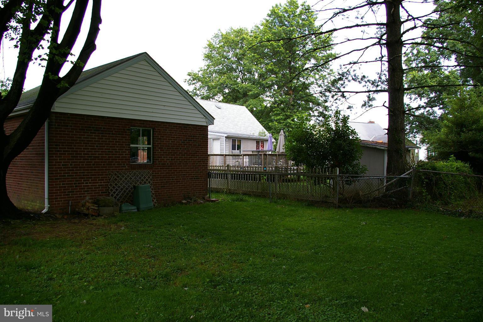 TUDOR HALL HOMES - Residential Lease