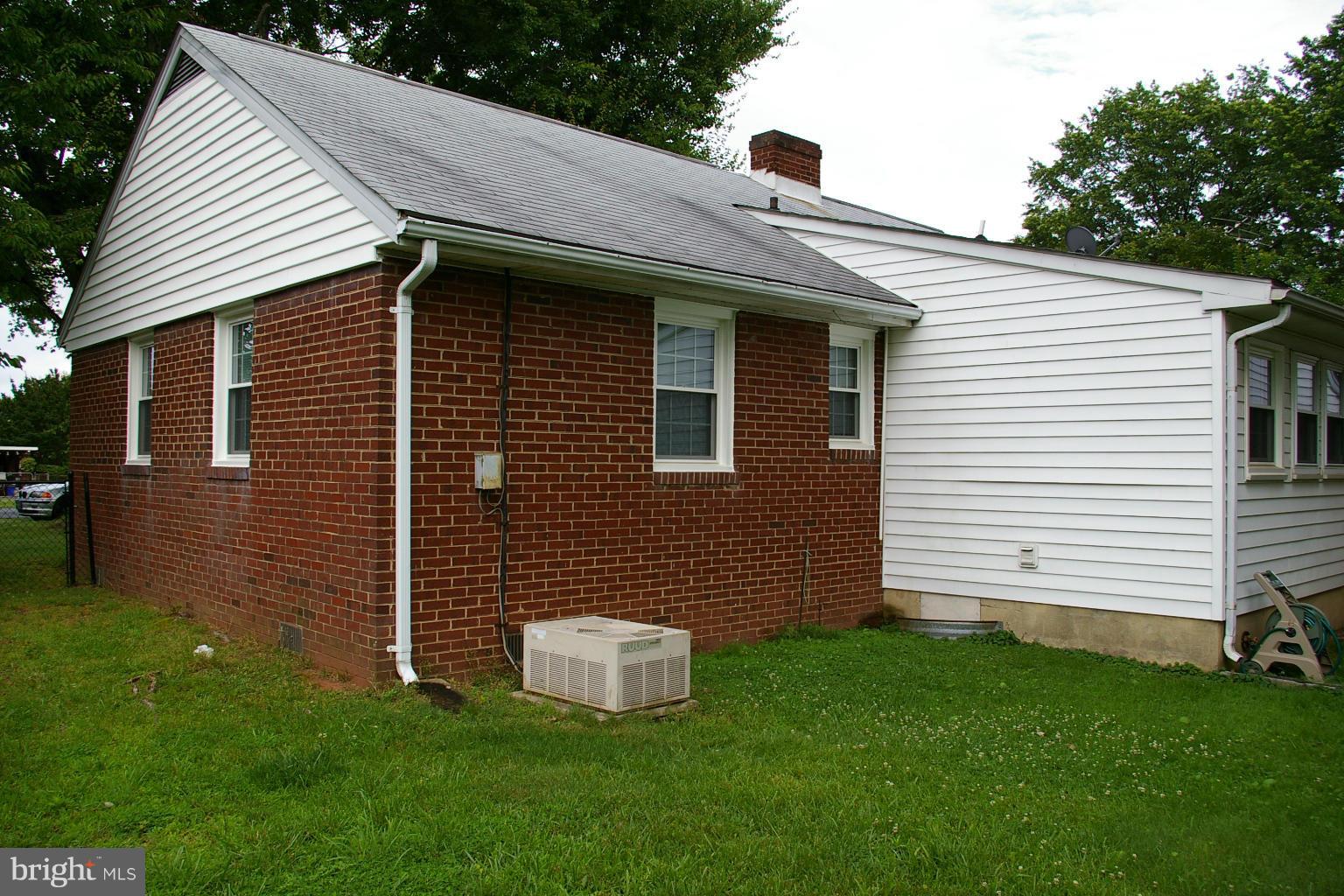 TUDOR HALL HOMES - Residential Lease