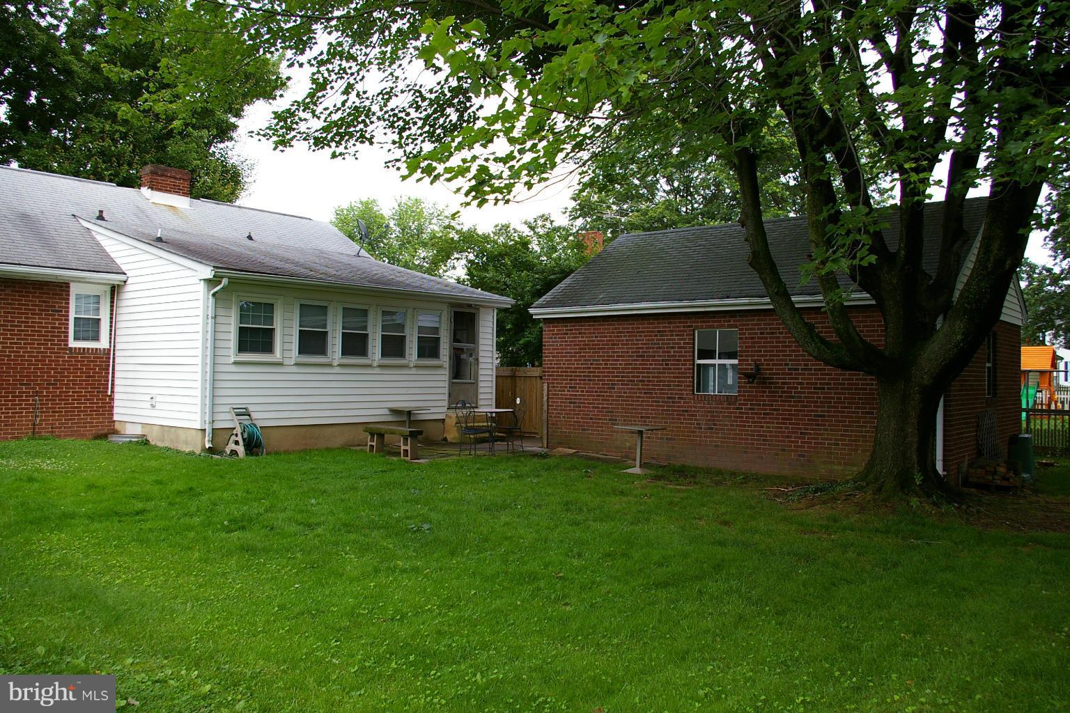 TUDOR HALL HOMES - Residential Lease