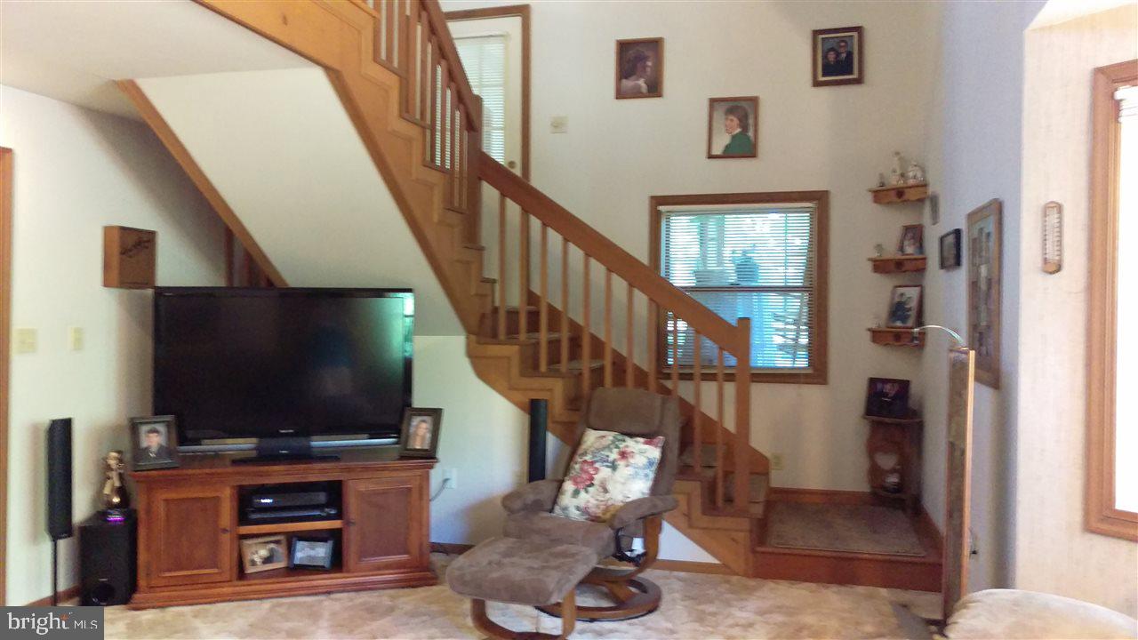 CREEKVIEW HEIGHTS - Residential