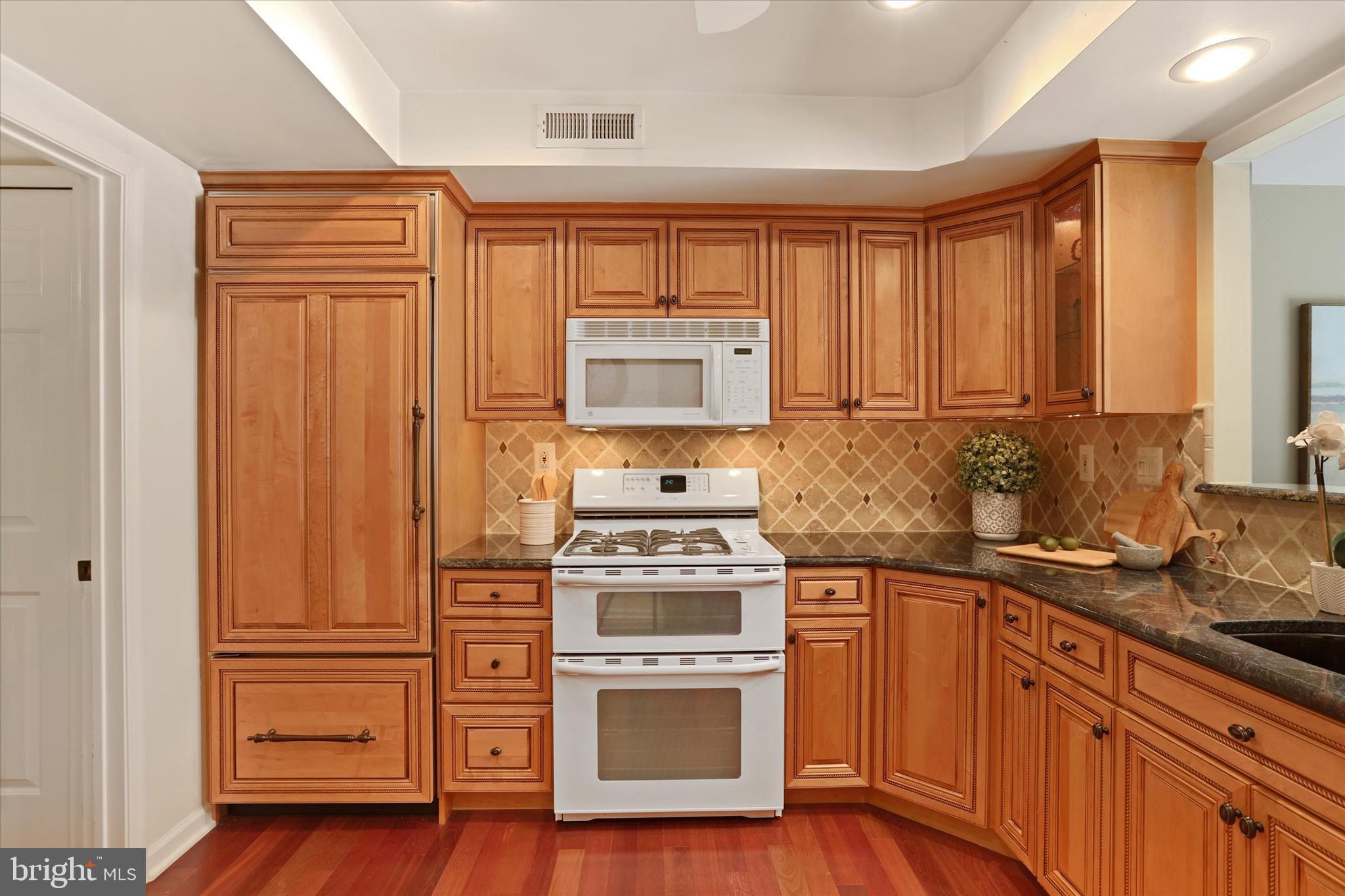 TANGLEWOOD - Residential