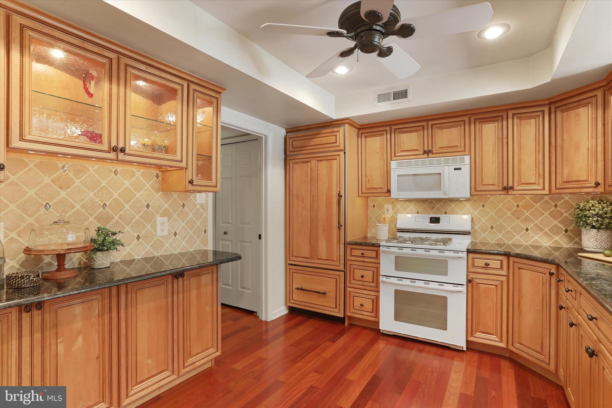 TANGLEWOOD - Residential