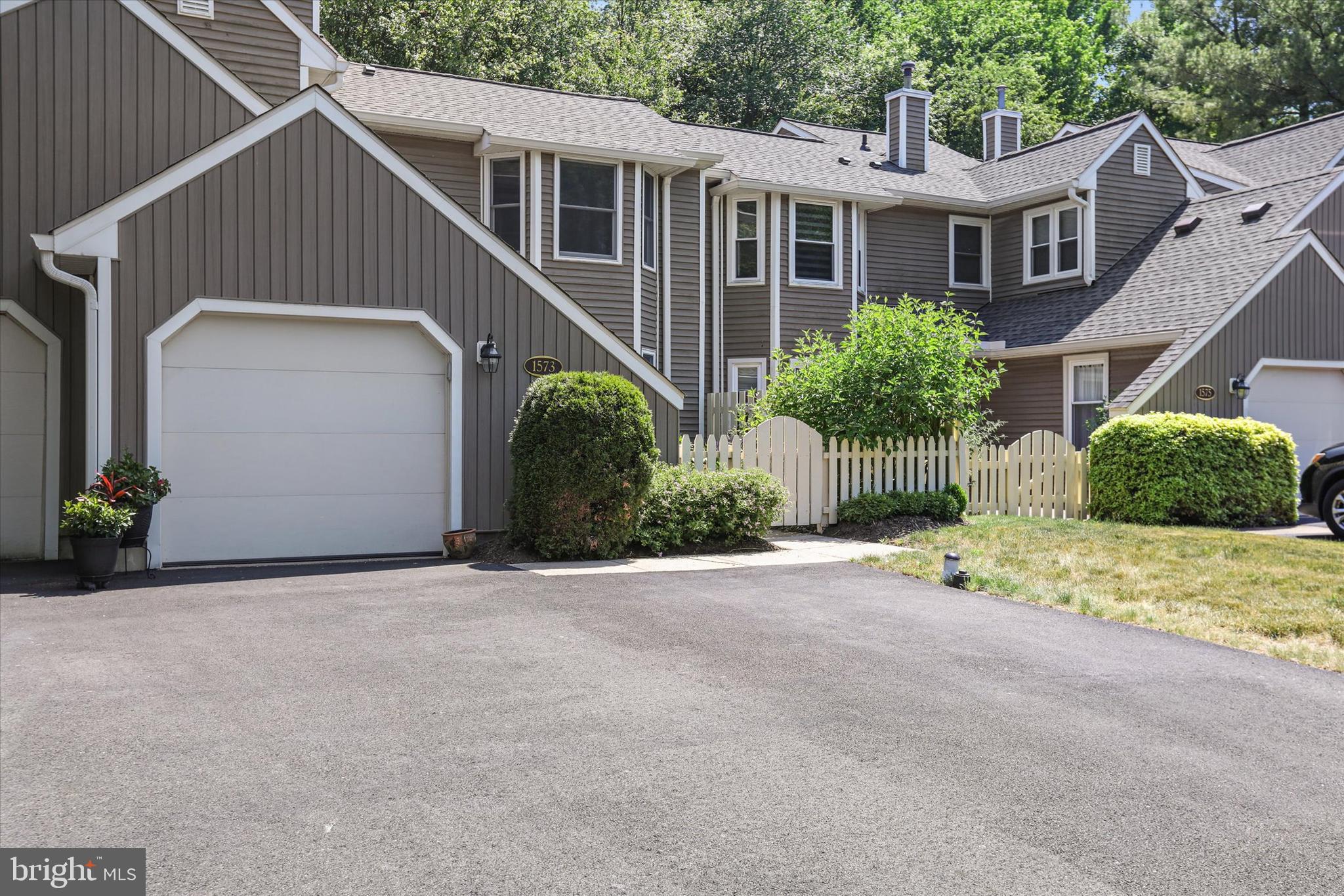 TANGLEWOOD - Residential