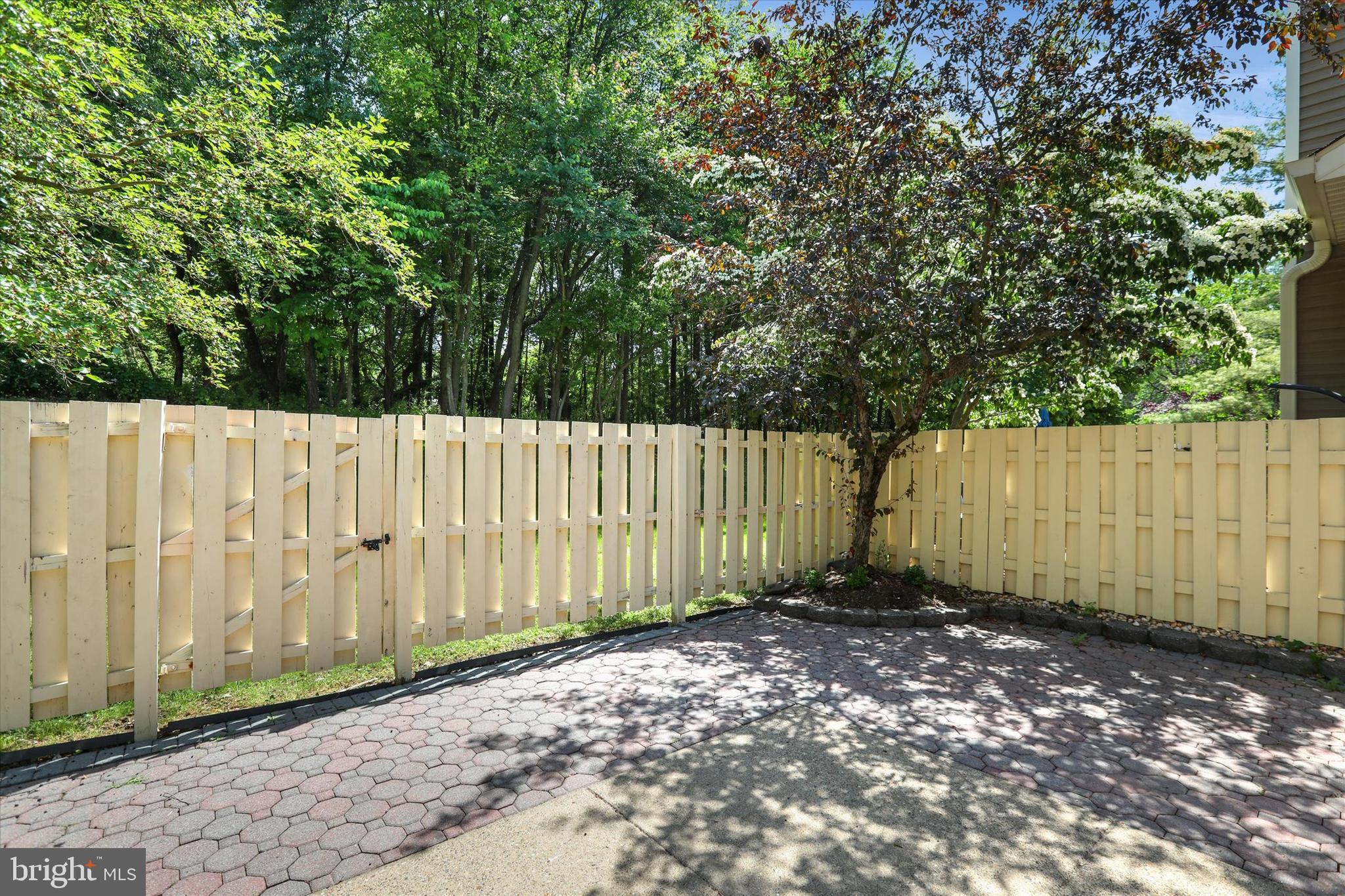 TANGLEWOOD - Residential