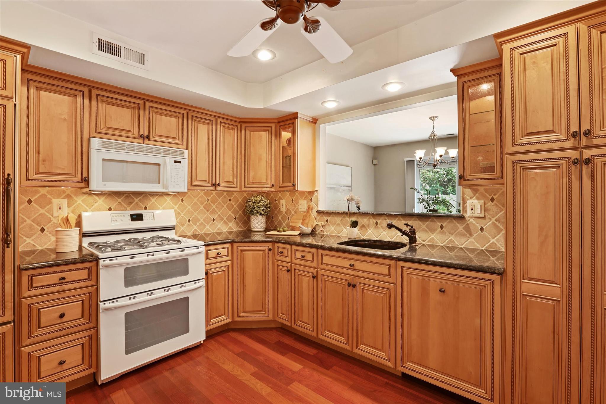 TANGLEWOOD - Residential