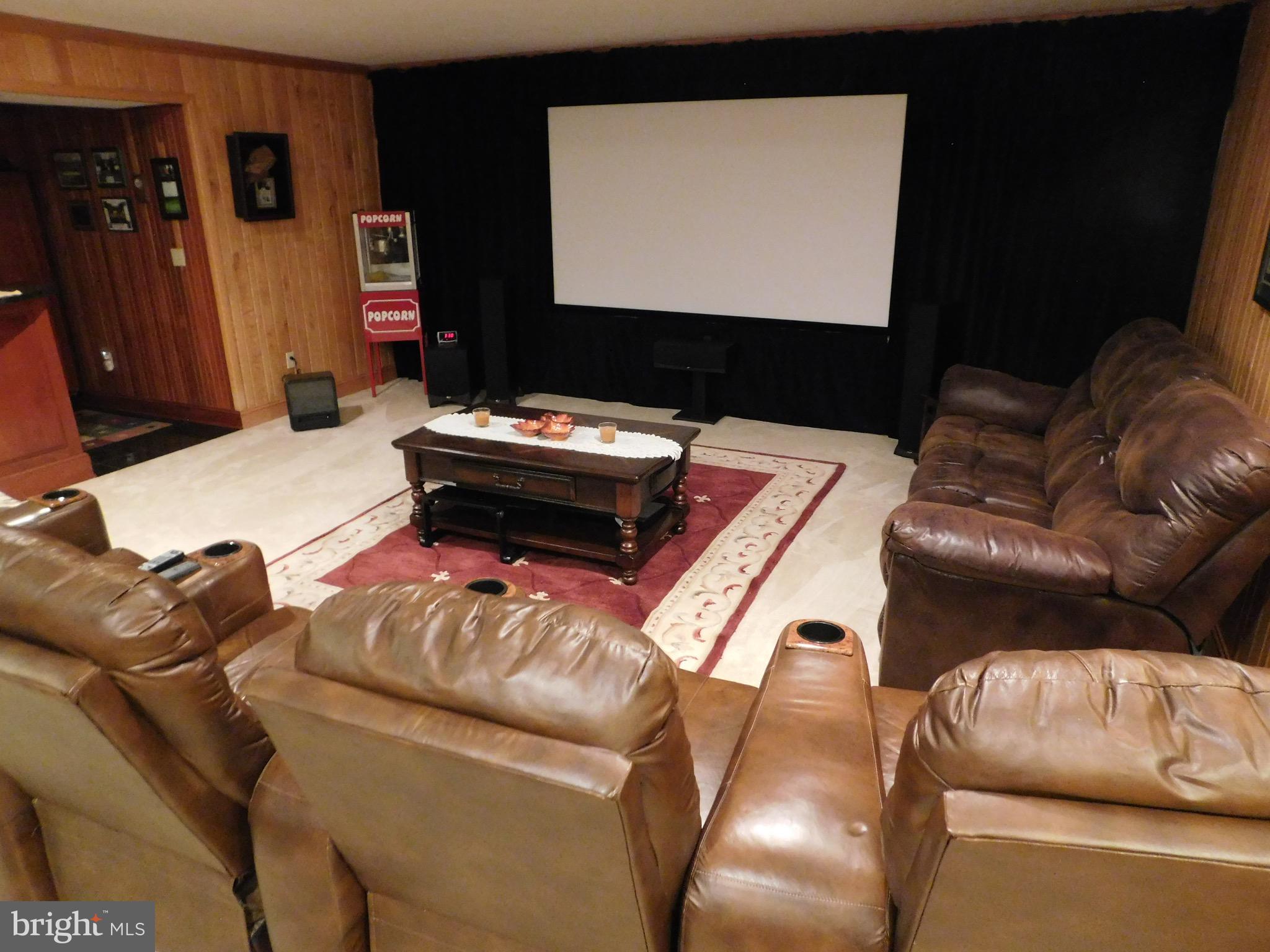 TIMBERLAKE ESTATEES - Residential