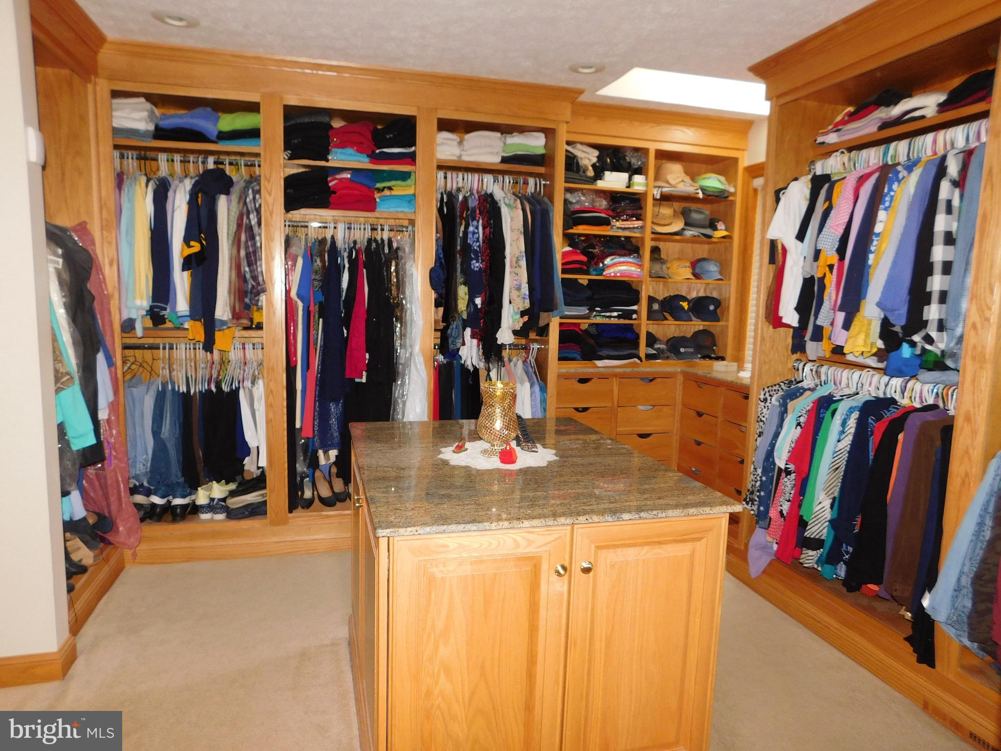 TIMBERLAKE ESTATEES - Residential