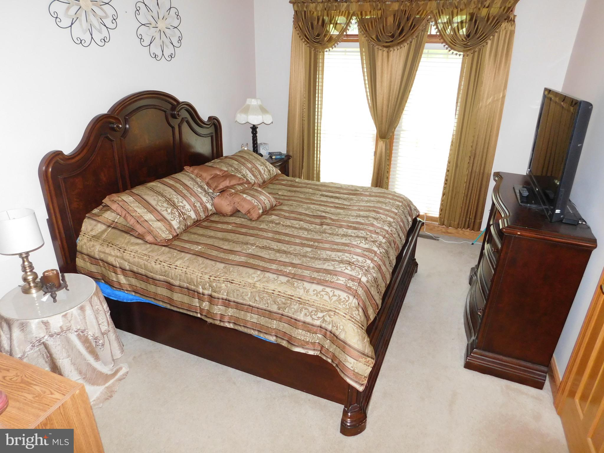 TIMBERLAKE ESTATEES - Residential