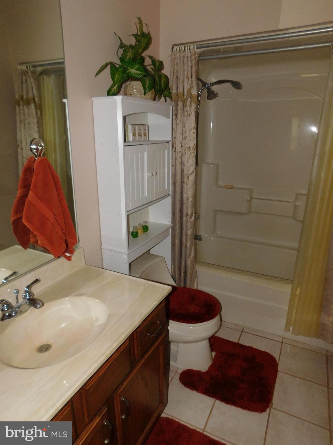 TIMBERLAKE ESTATEES - Residential