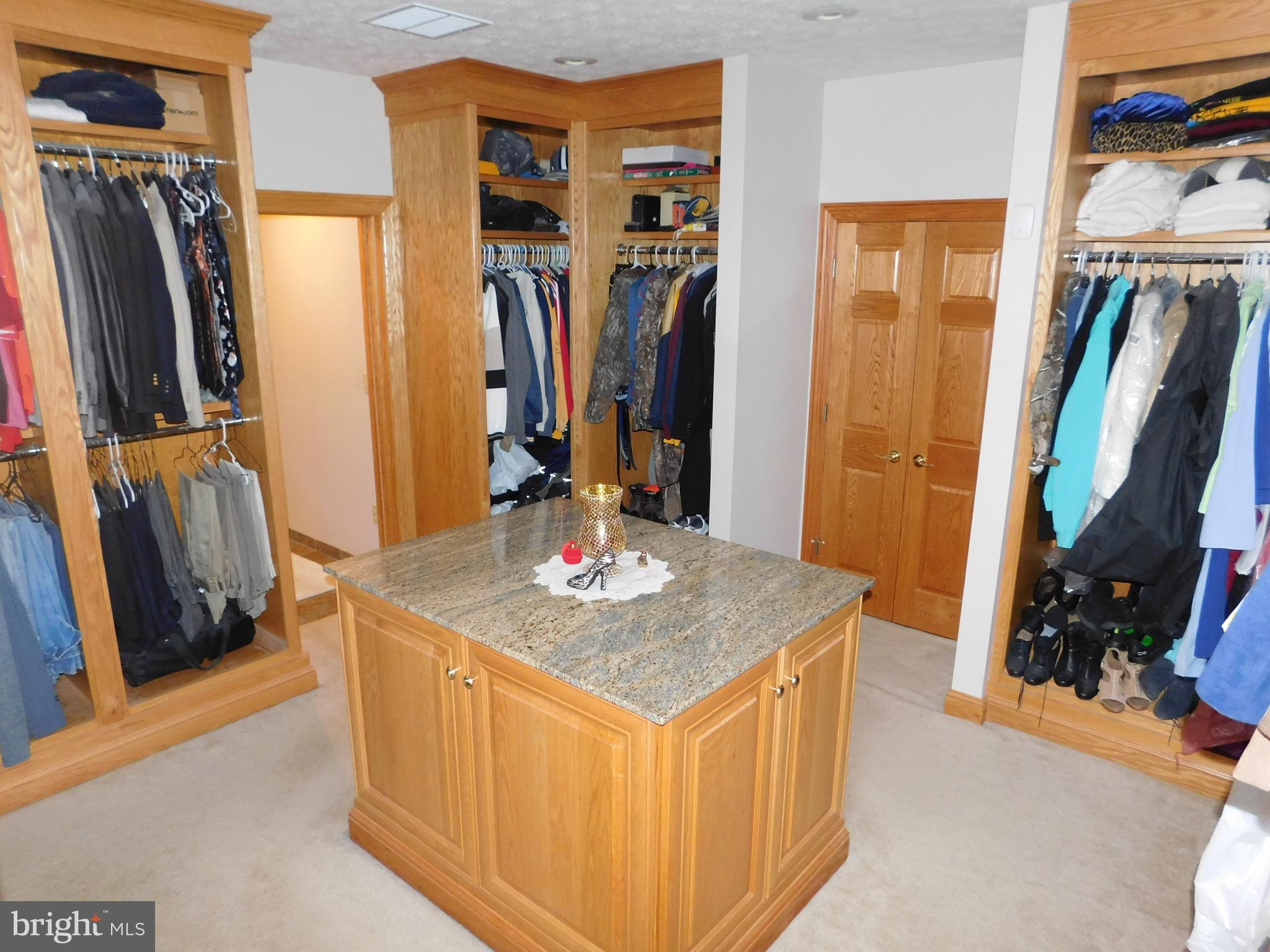 TIMBERLAKE ESTATEES - Residential