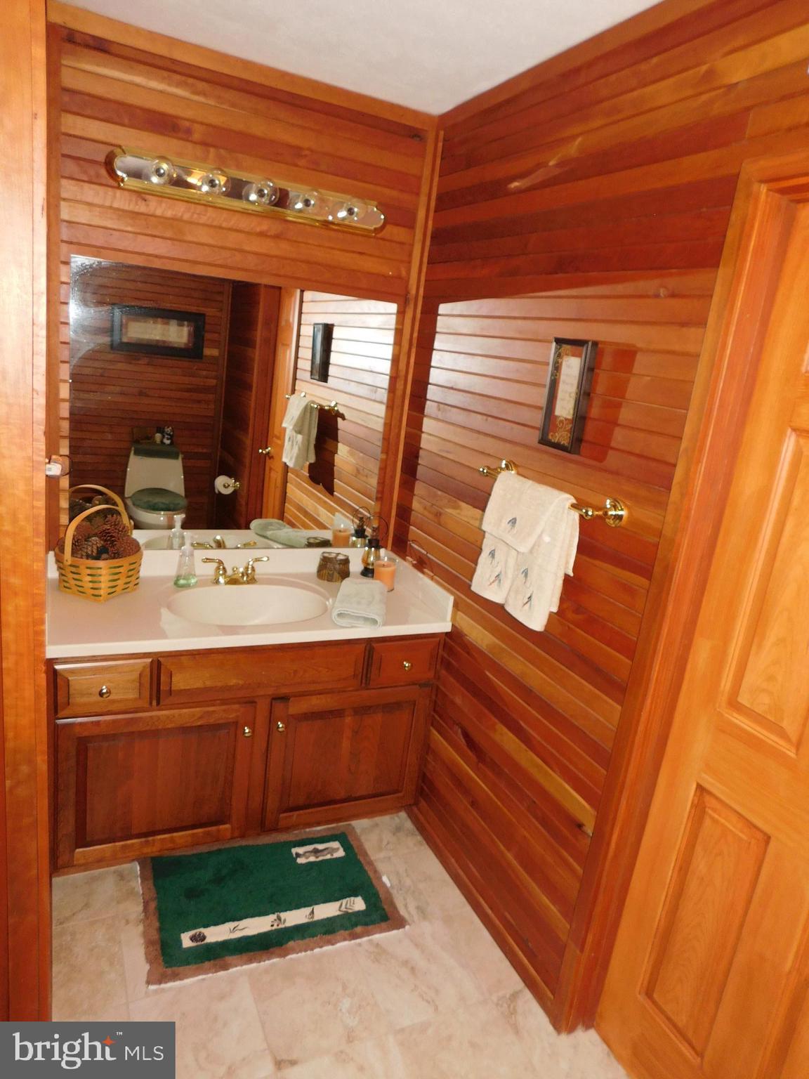 TIMBERLAKE ESTATEES - Residential