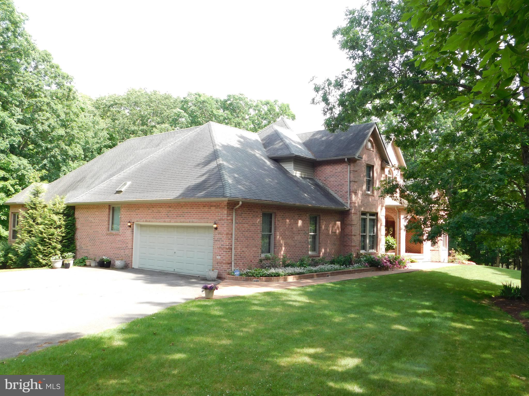 TIMBERLAKE ESTATEES - Residential