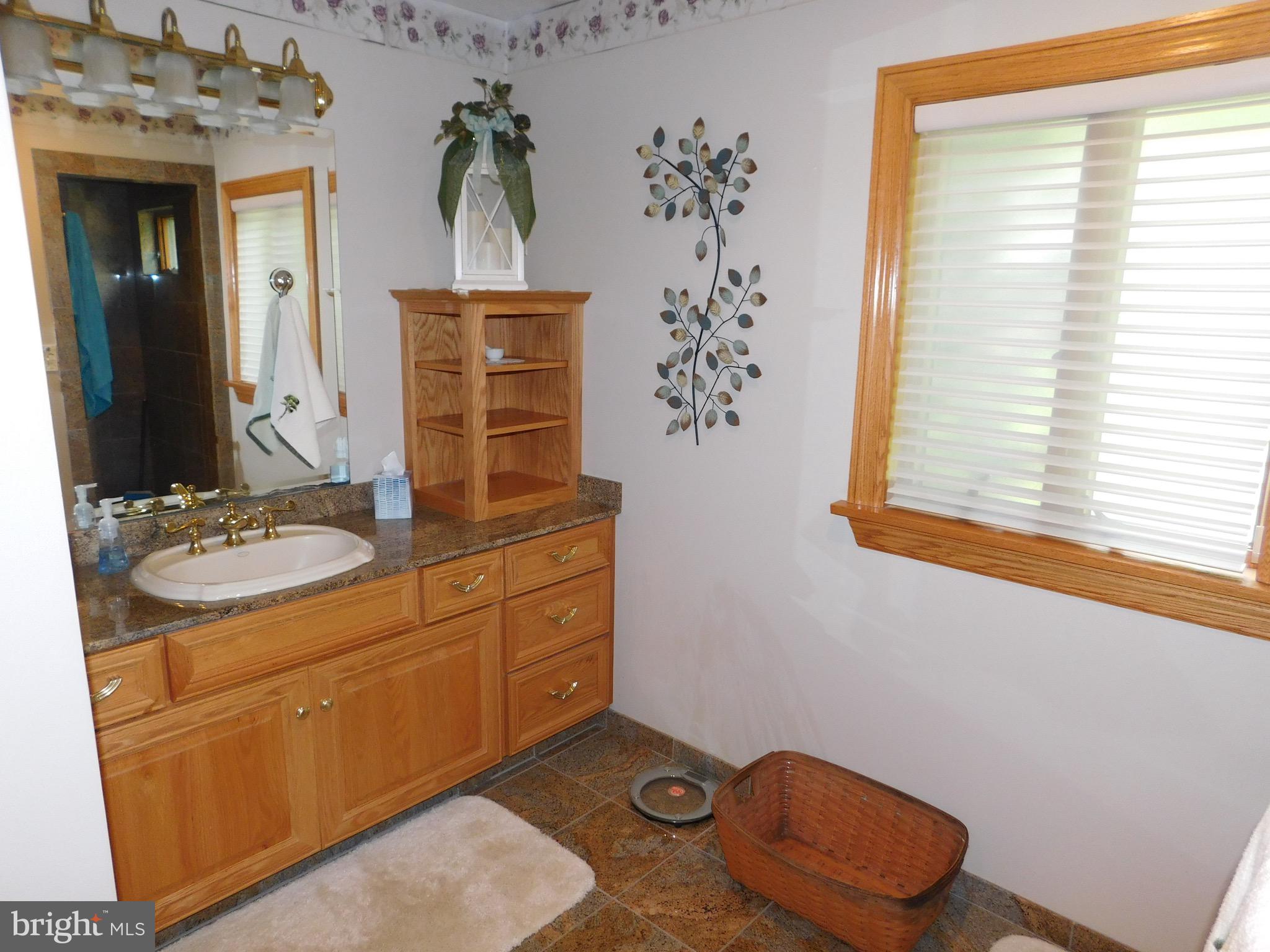 TIMBERLAKE ESTATEES - Residential