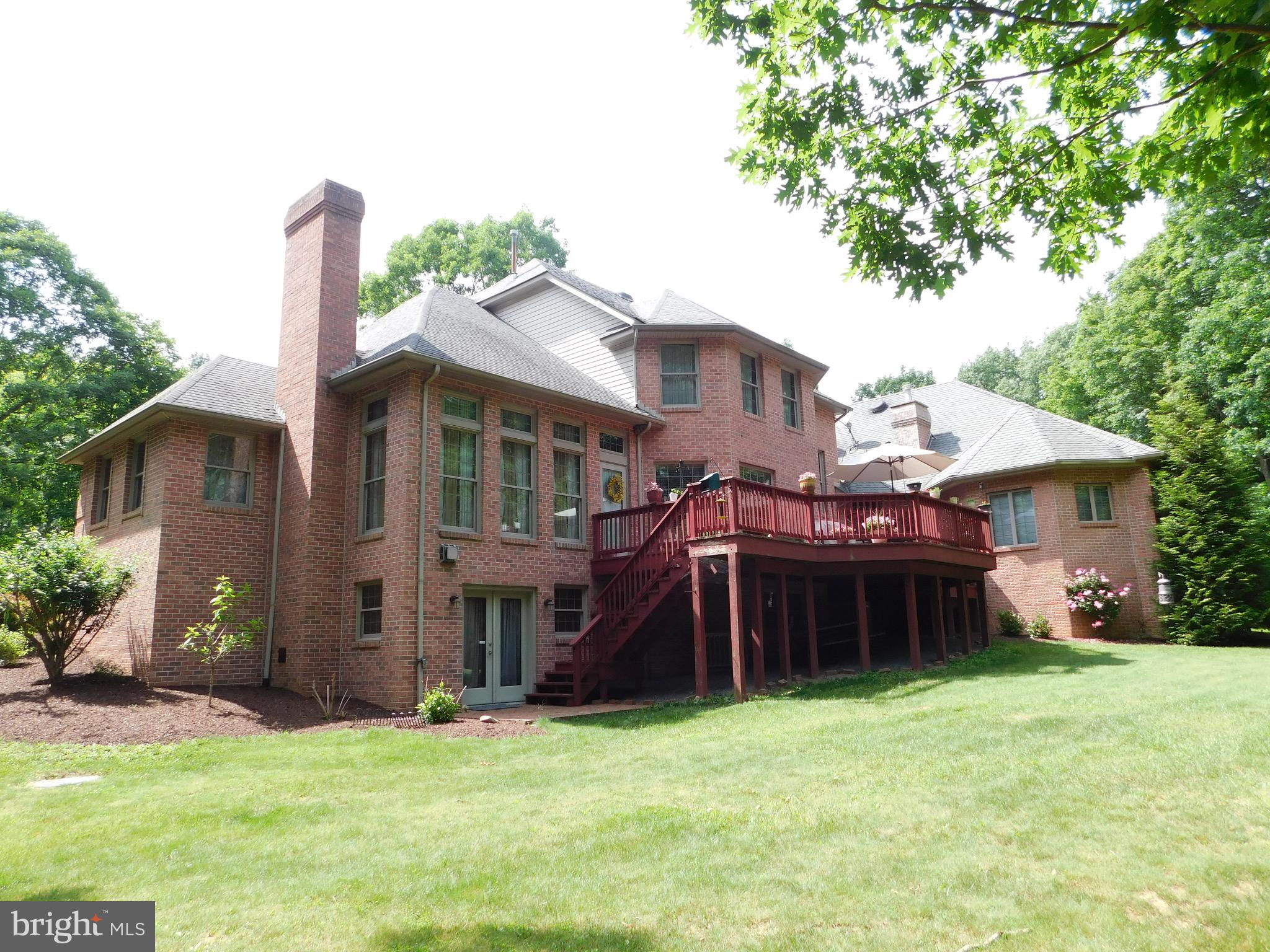 TIMBERLAKE ESTATEES - Residential