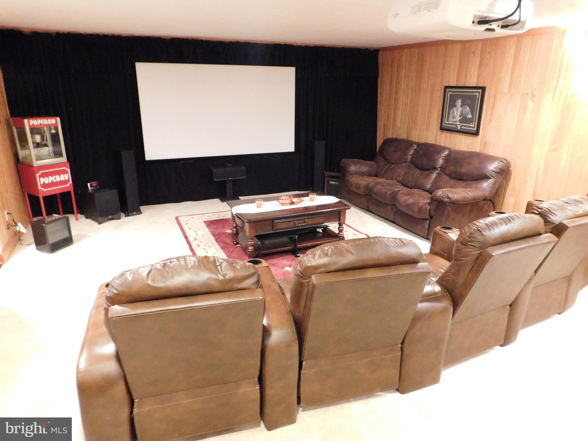 TIMBERLAKE ESTATEES - Residential