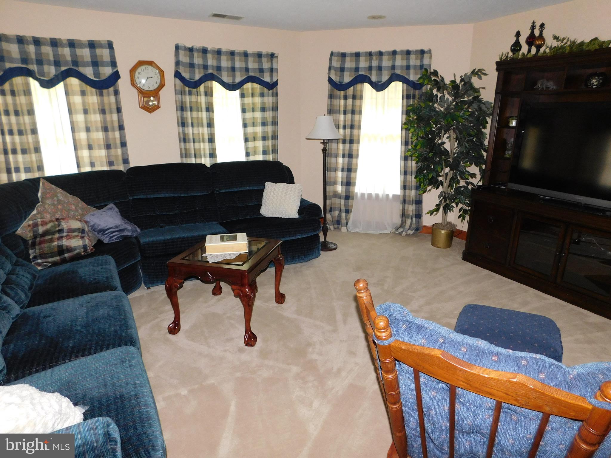 TIMBERLAKE ESTATEES - Residential